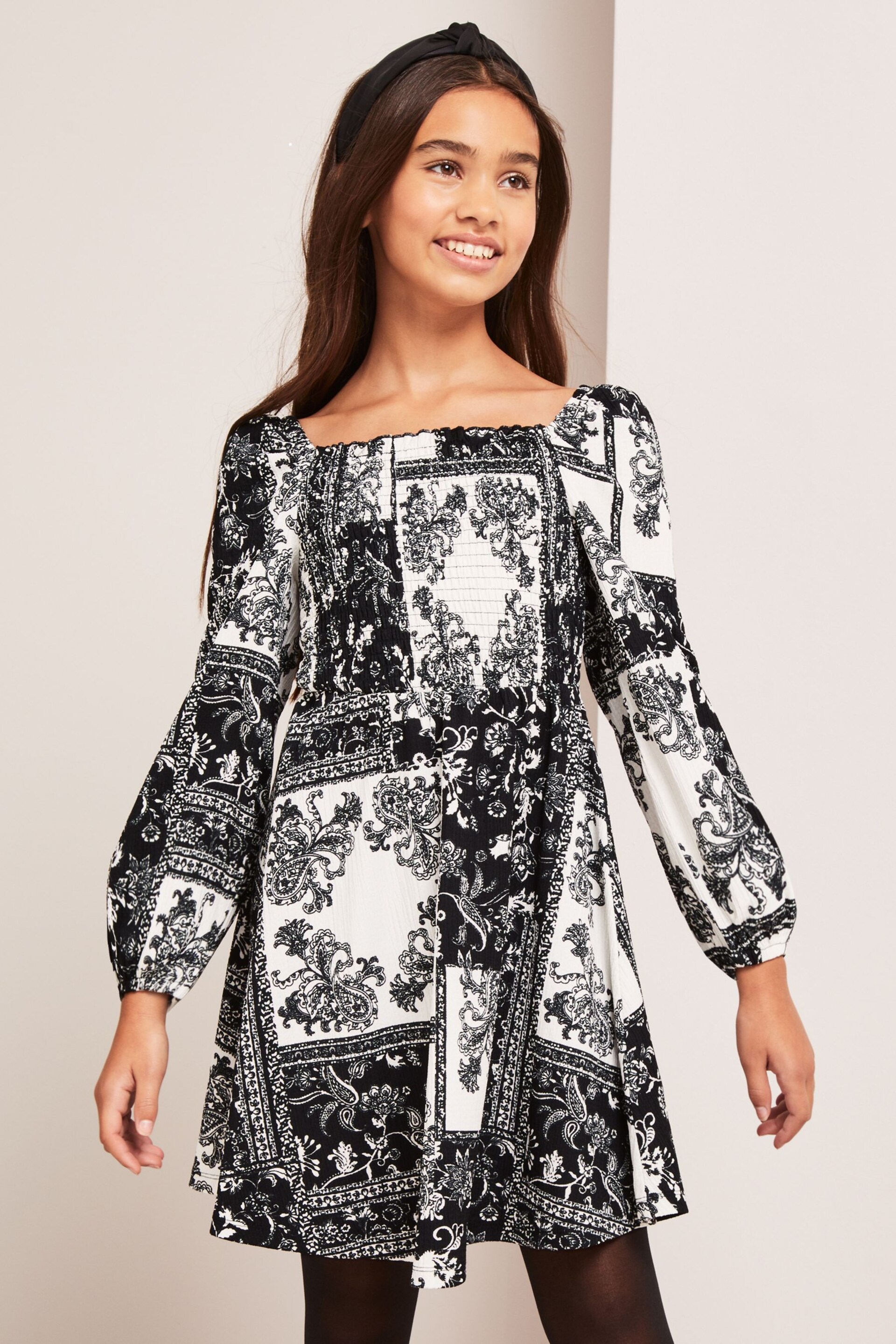 Lipsy Black/White Crinkle Jersey Square Neck Dress - Image 1 of 4