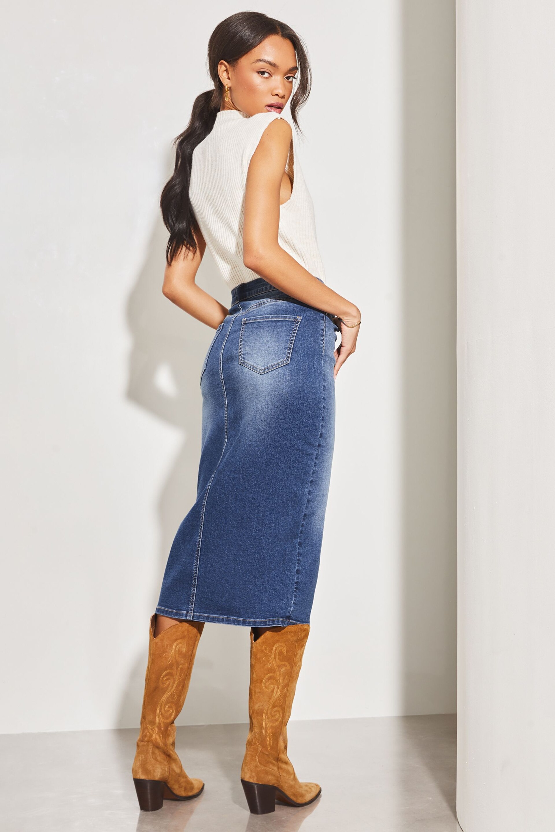 Lipsy Mid Wash Blue Petite Denim High Rise Split Front Midi Skirt - Image 3 of 4