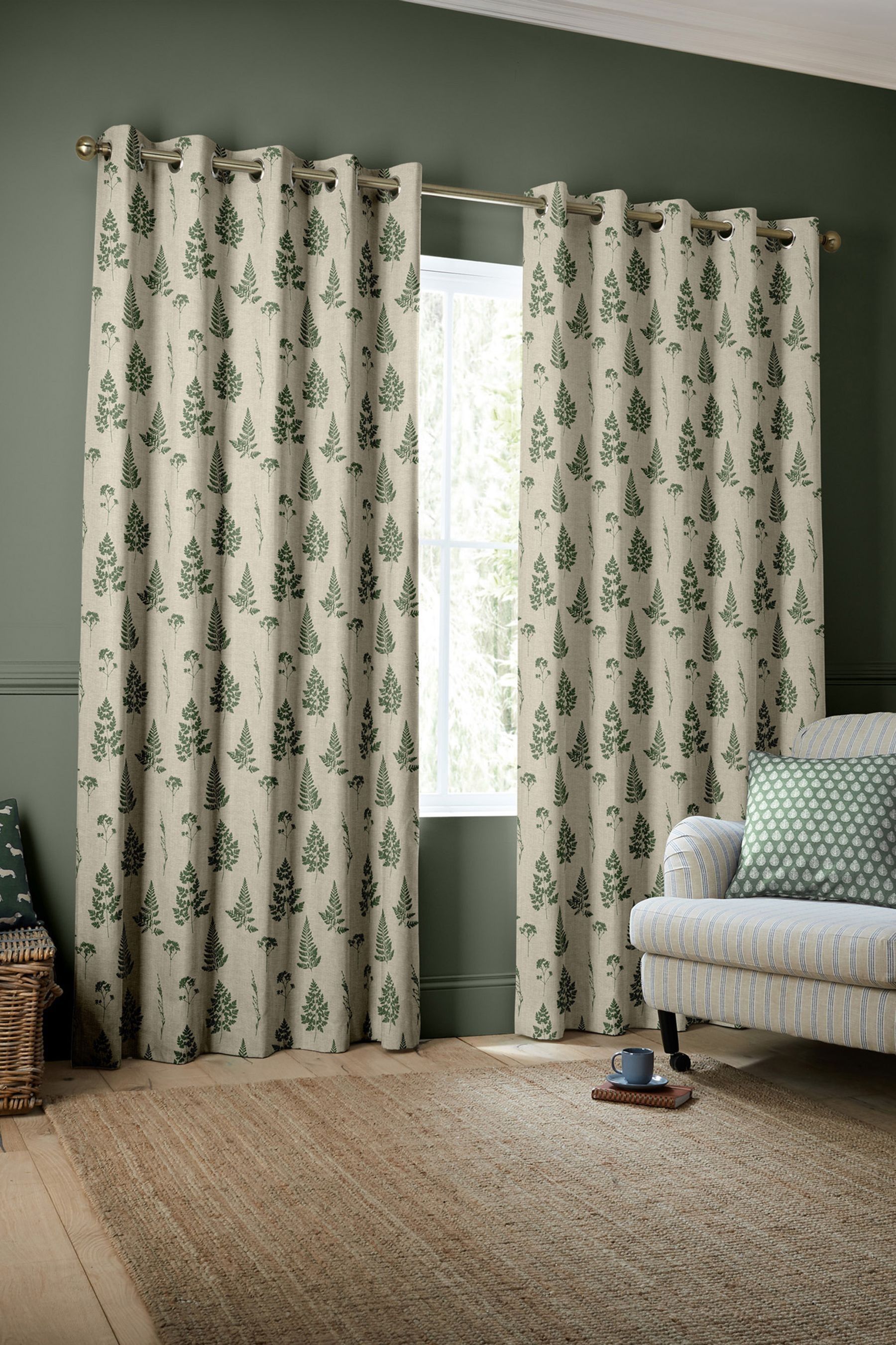 Emily Bond Forest Green Tynesfield Made to Measure 100% Cotton Curtains - Image 2 of 9