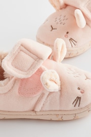 Diseño de conejitos en crema neutro - Pantuflas con suela de goma - Imagen 4 de 7