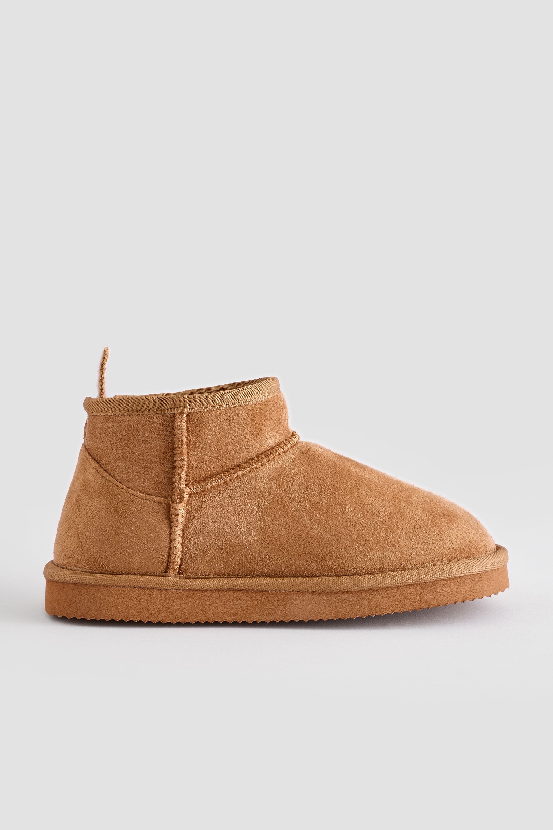 Pull on slippers shop
