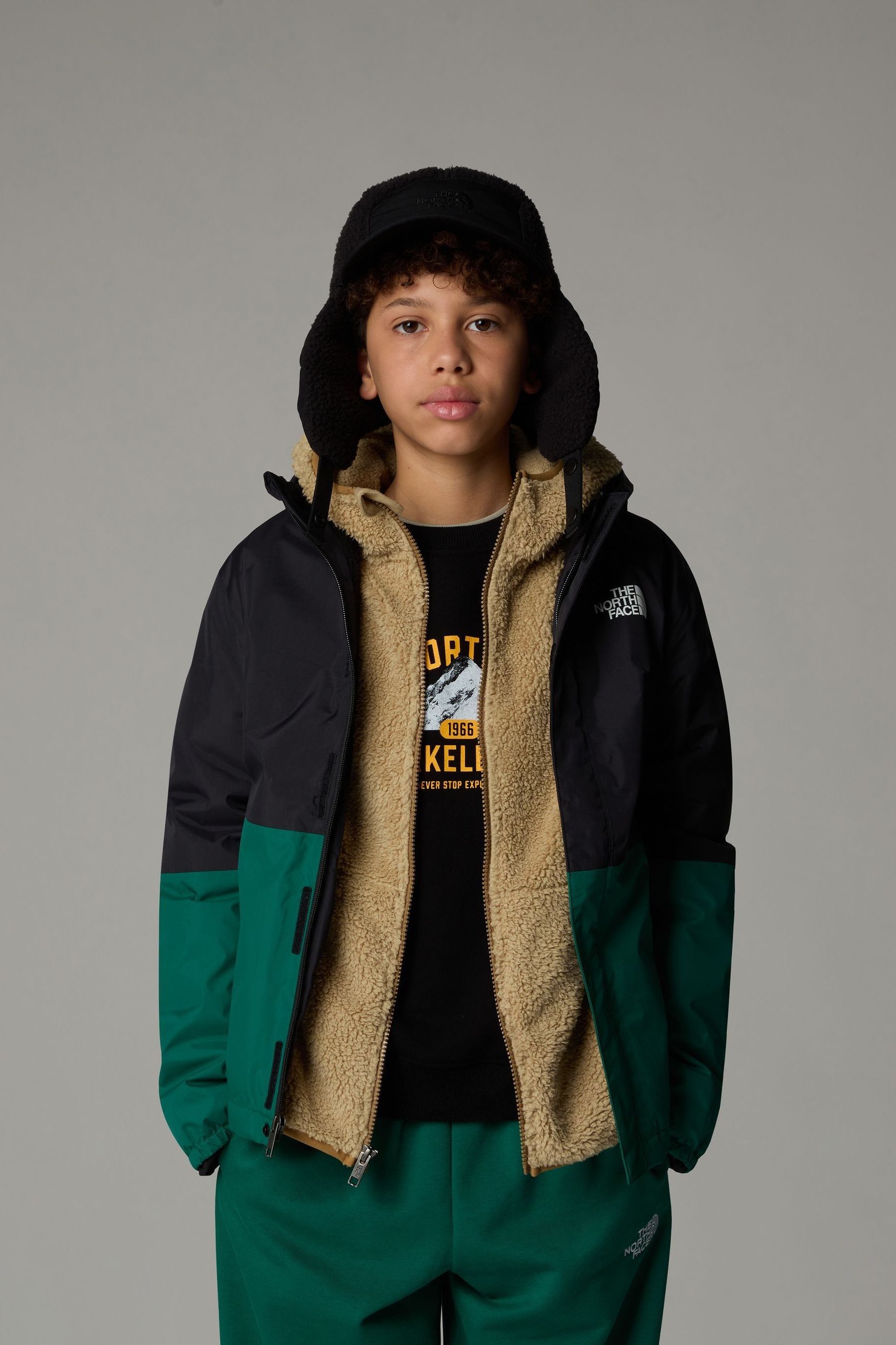 Boys north face rain coat top