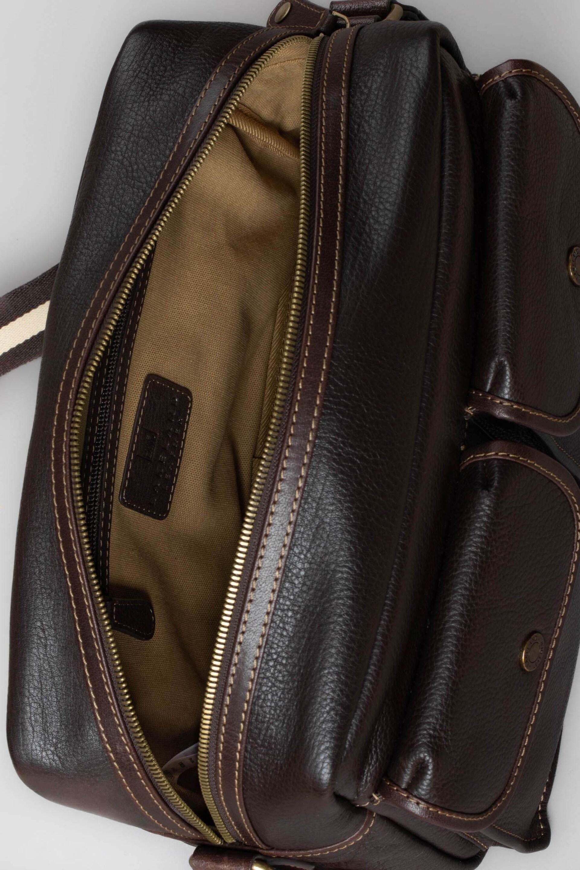 Lakeland Leather Kelsick Leather Messenger Brown Bag - Image 8 of 9