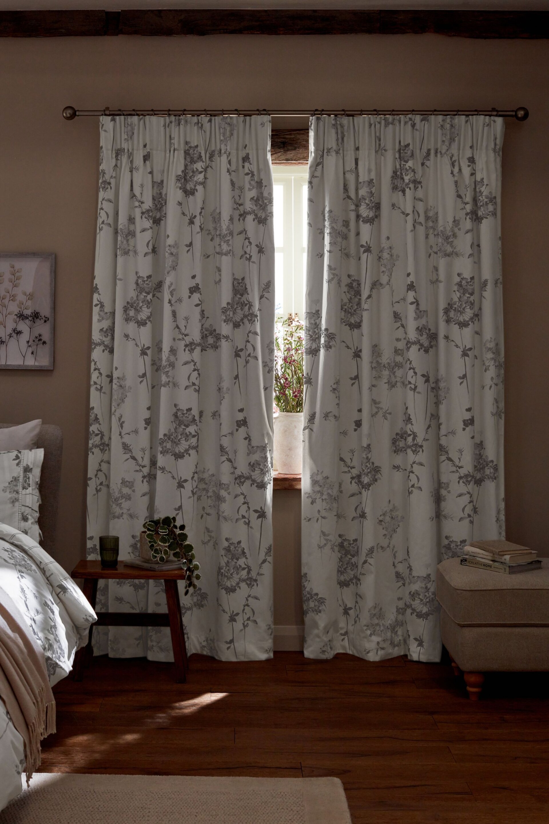 Grey Floral Pencil Pleat Blackout/Thermal Curtains - Image 3 of 9