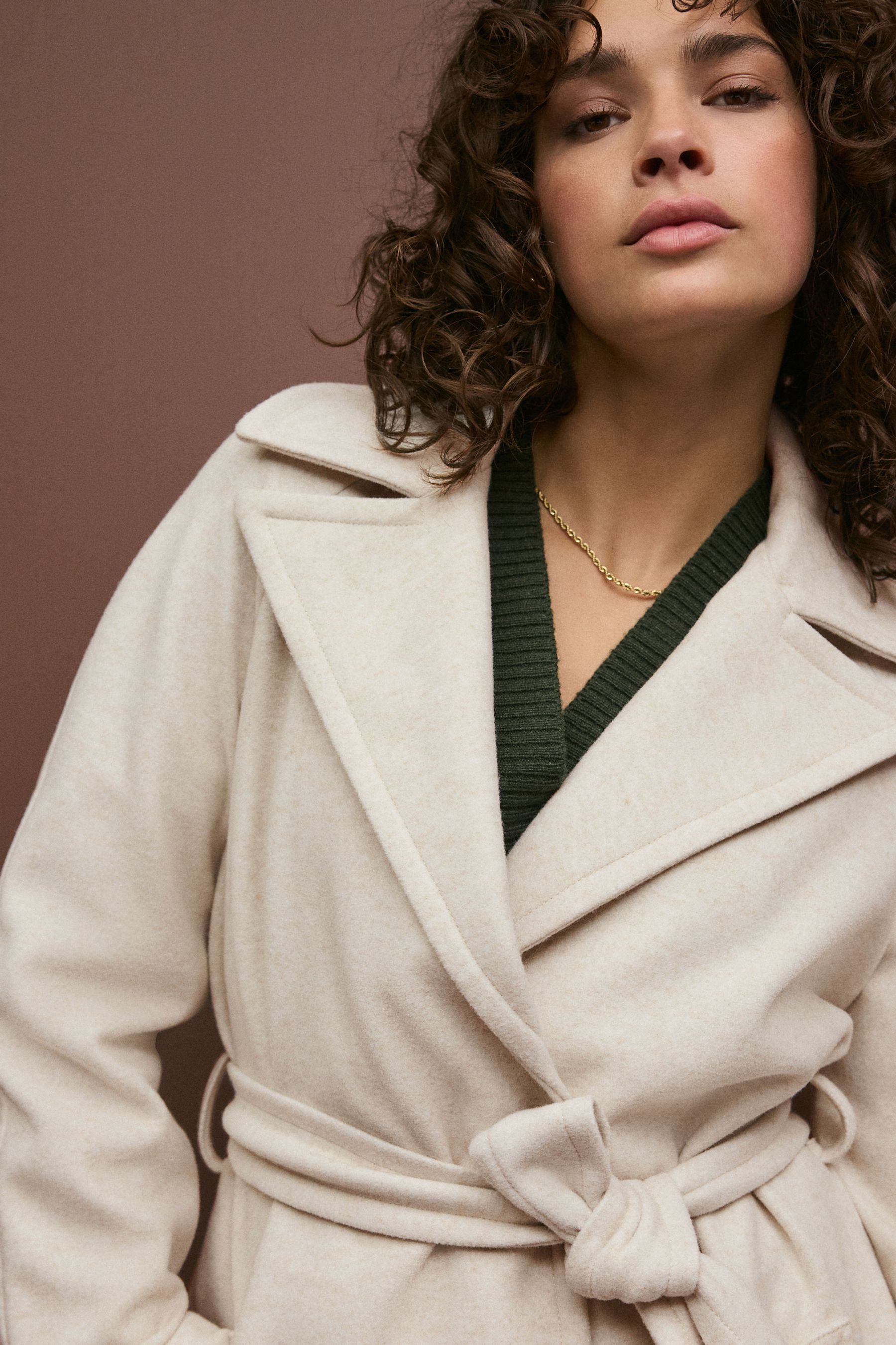 Belted white coat 2025