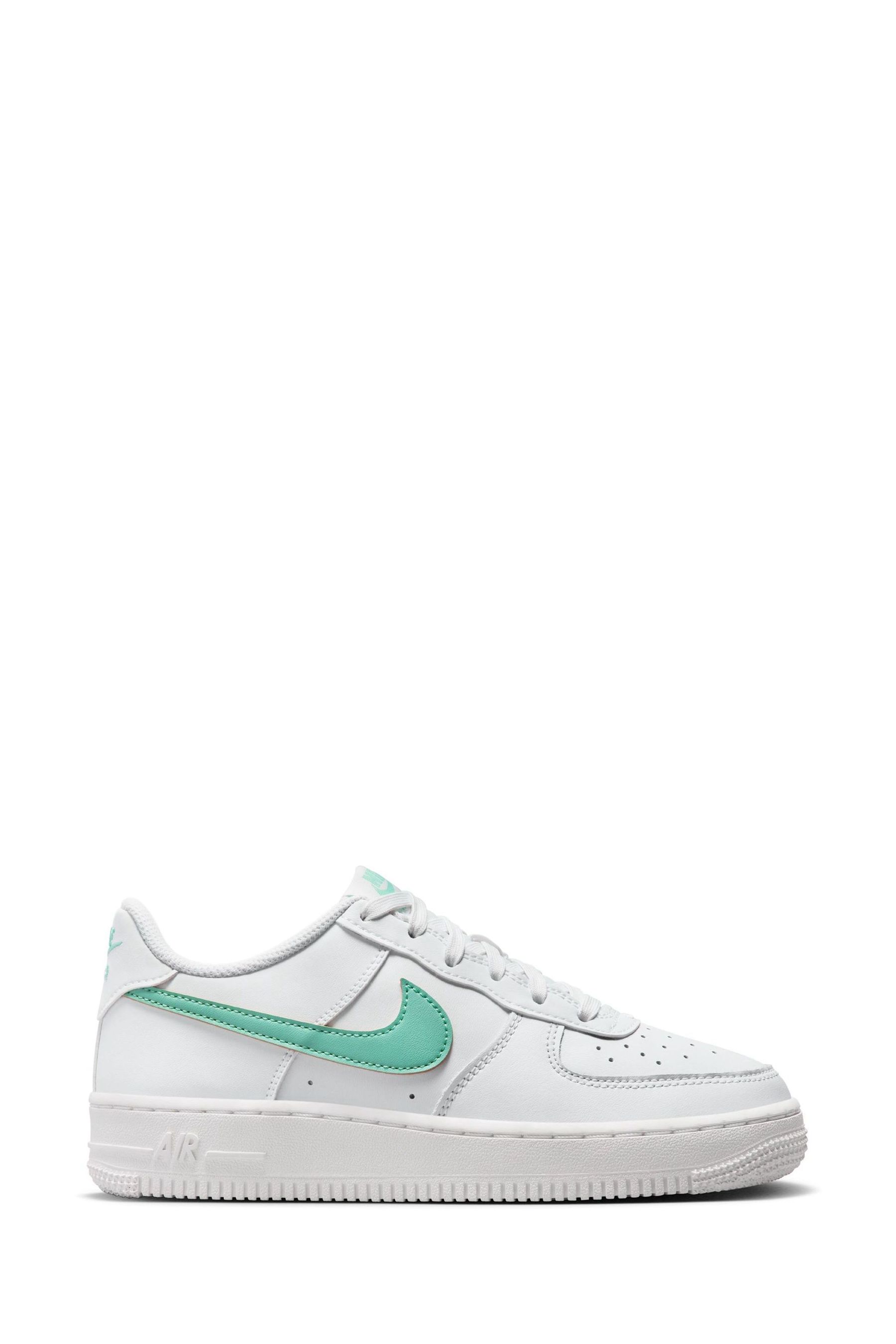 Nike air force 1 junior green shop