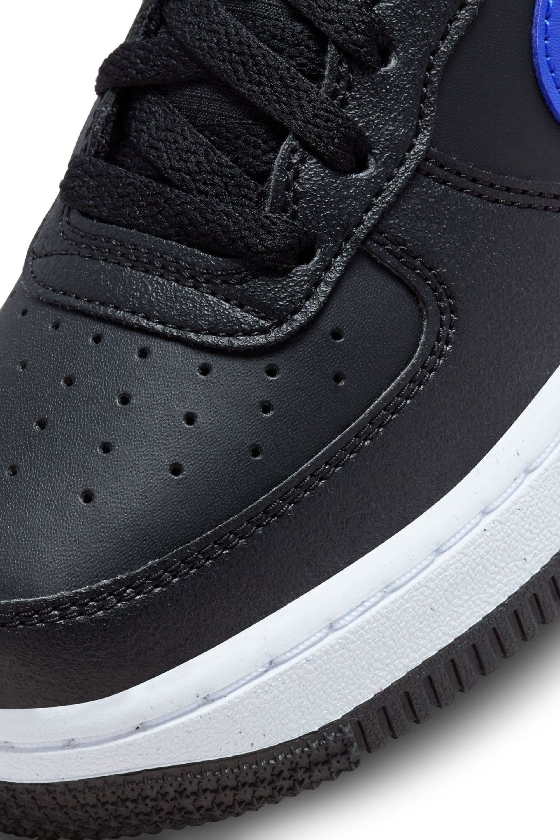 Nike Black/Grey Air Force 1 Next Nature Youth Trainers - Image 6 of 9