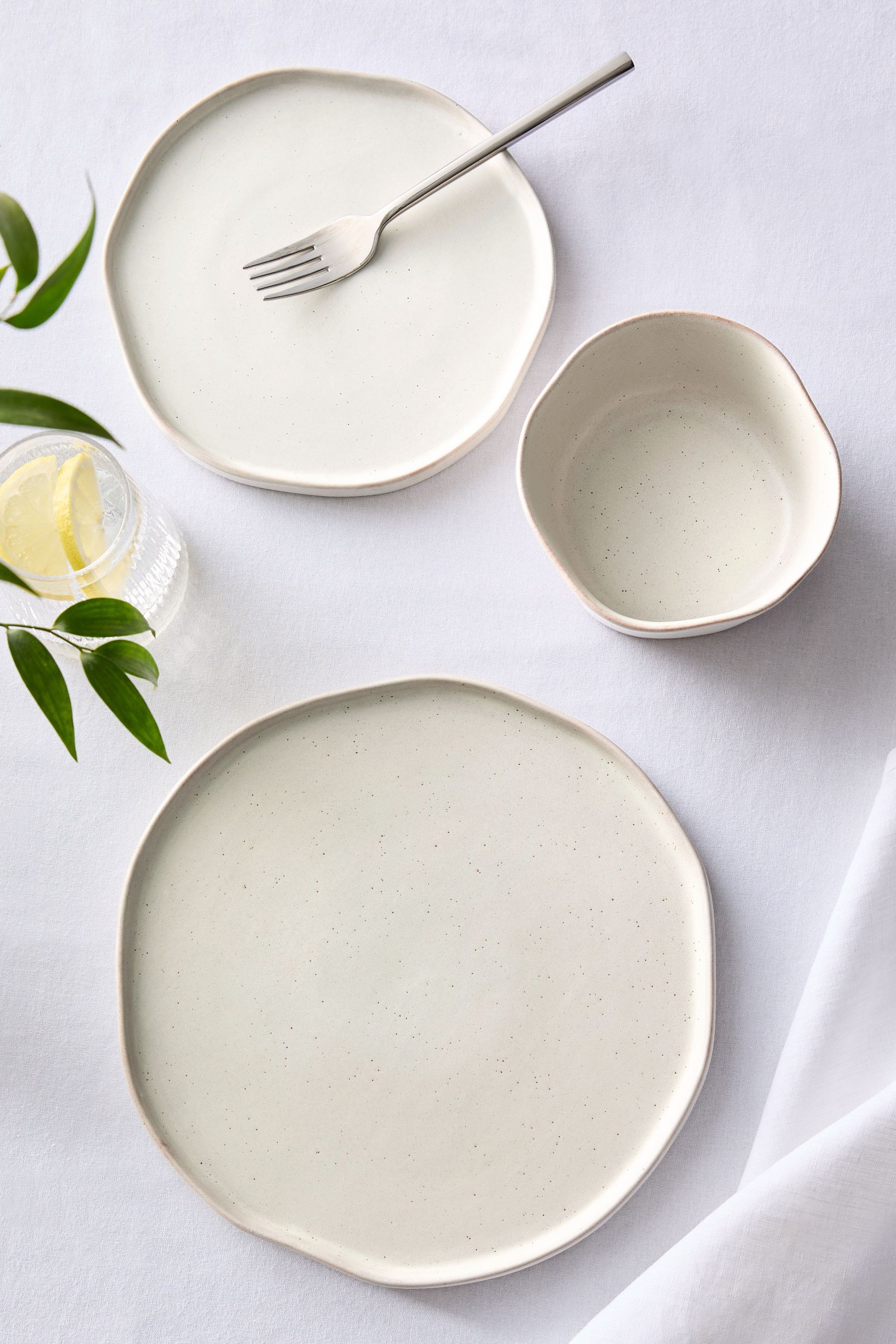 Next plate sets top