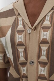 Reiss Camel Multi Beresford Knitted Cuban Collar Shirt - Image 4 of 6