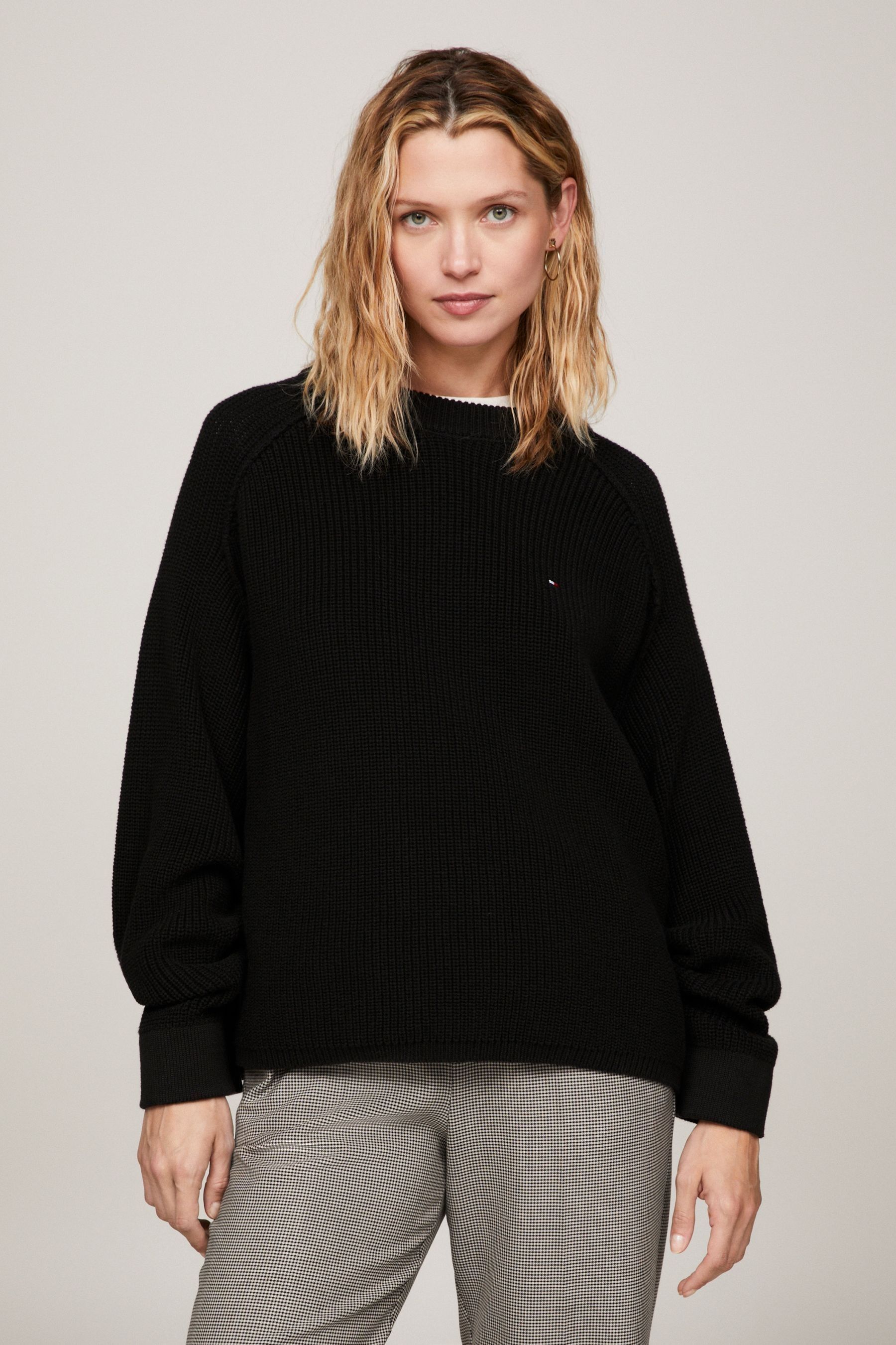 Tommy hilfiger black sweater best sale