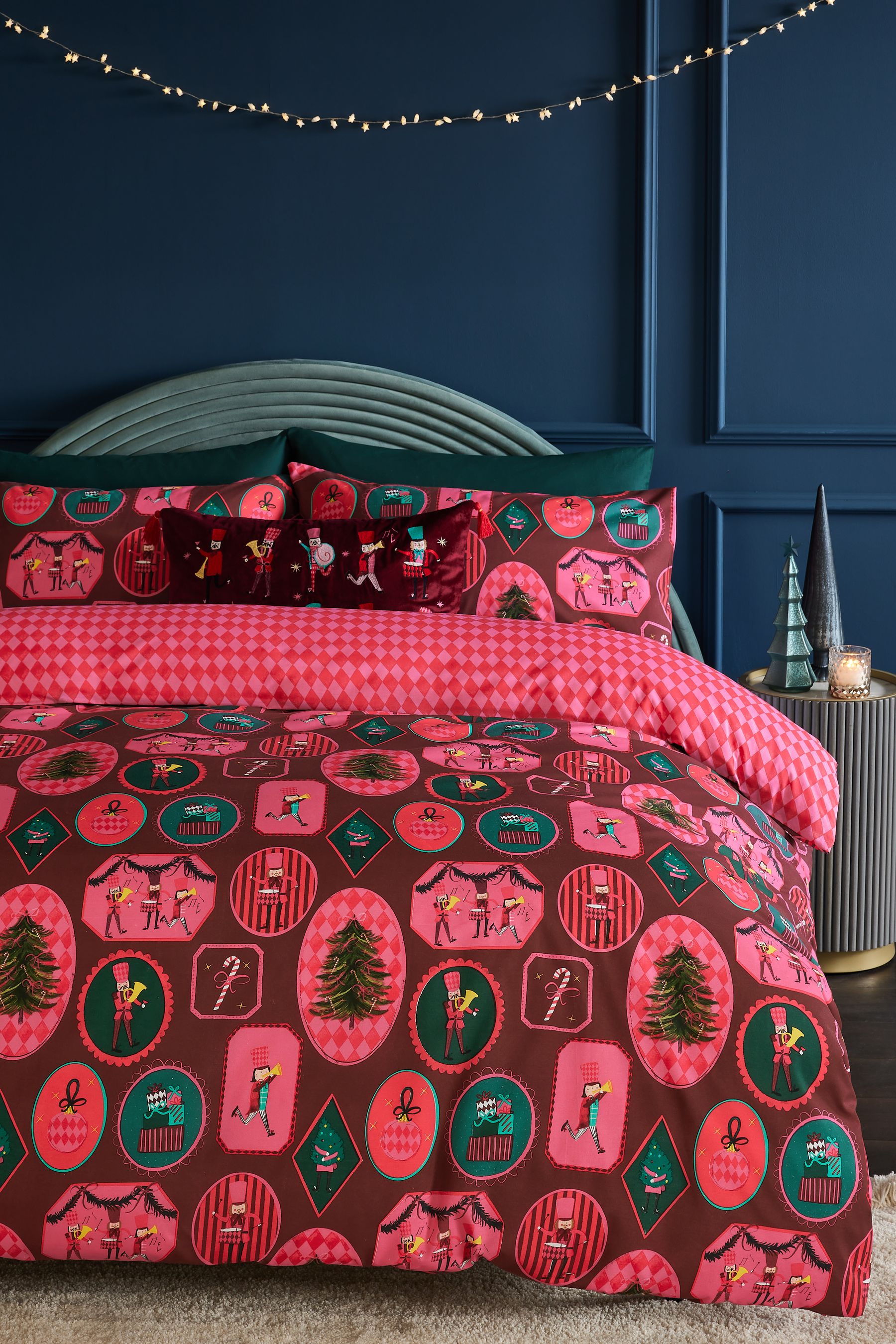 Duvet cover and pillowcase top