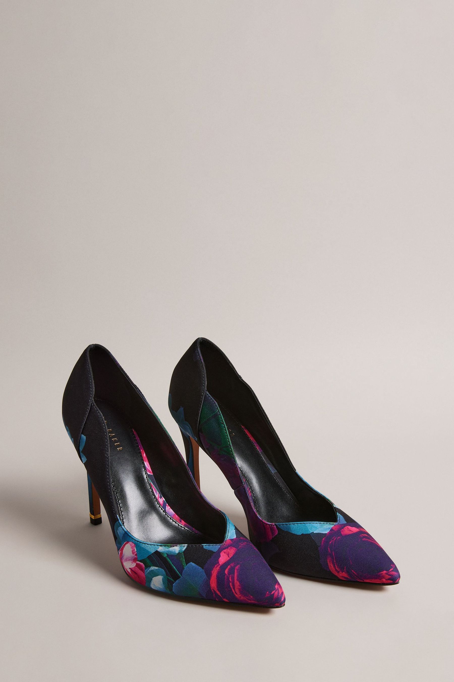 Ted baker court hotsell