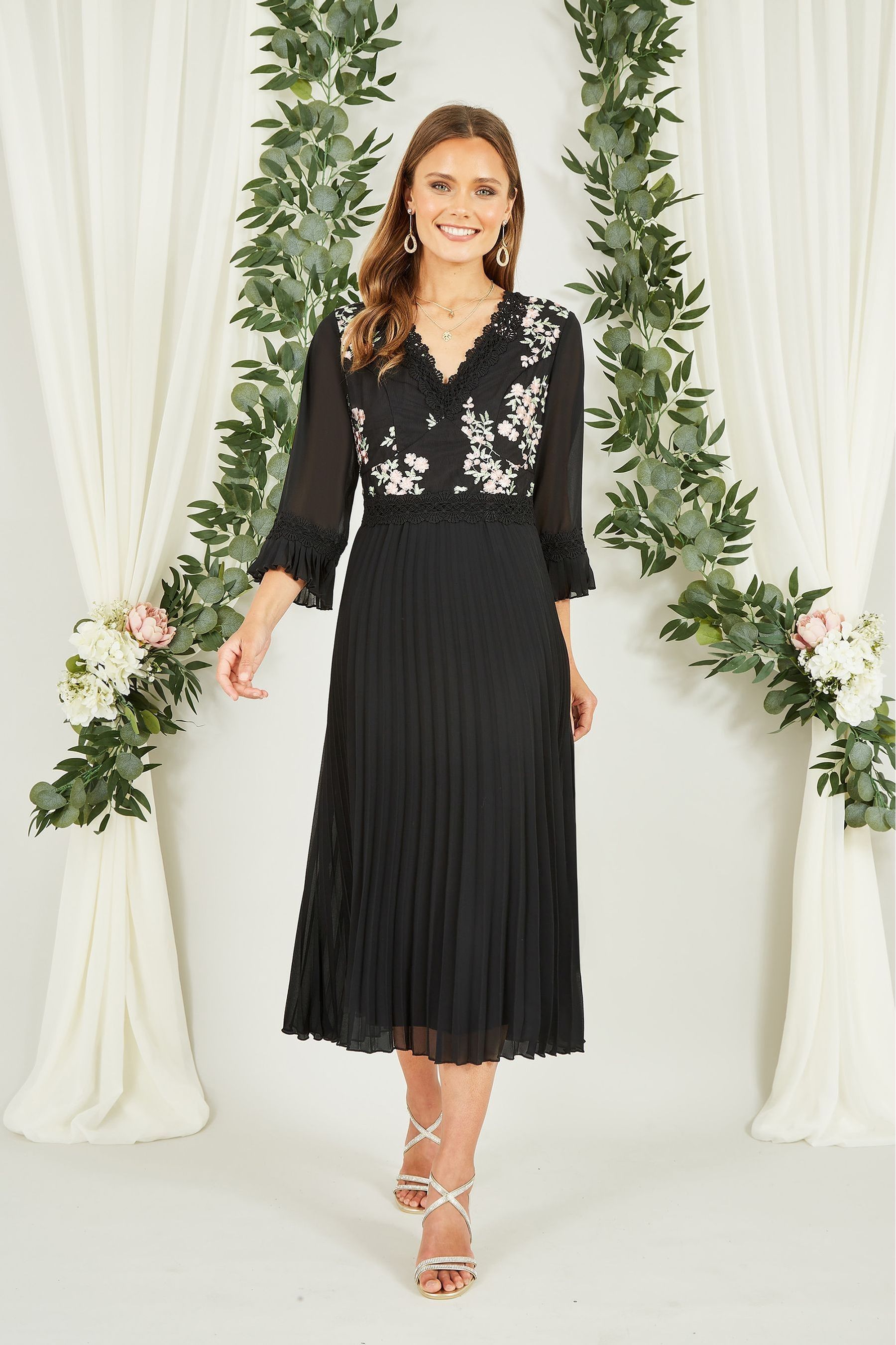 Pleated embroidered midi dress shop