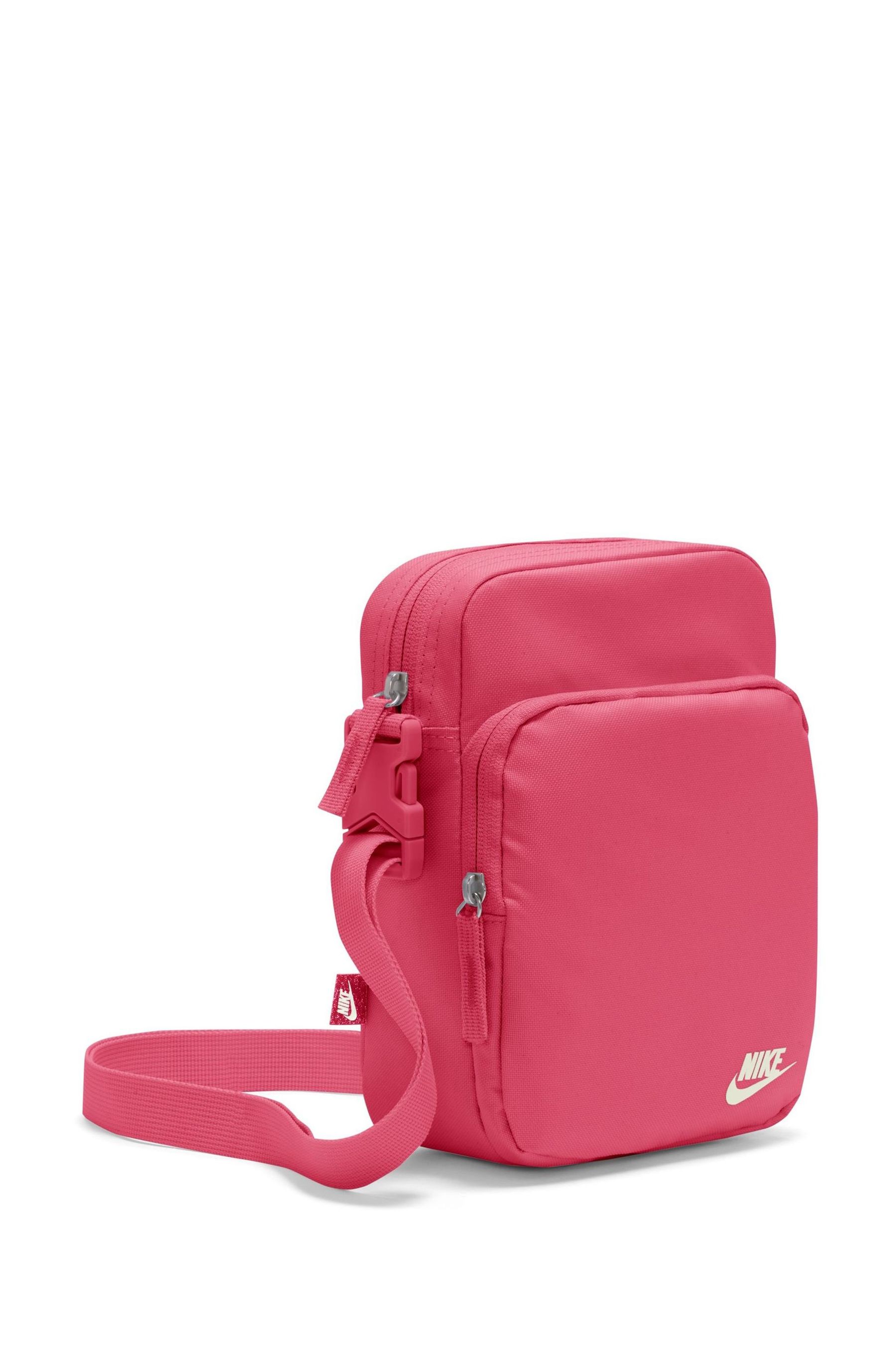 Nike crossbody bag red hotsell