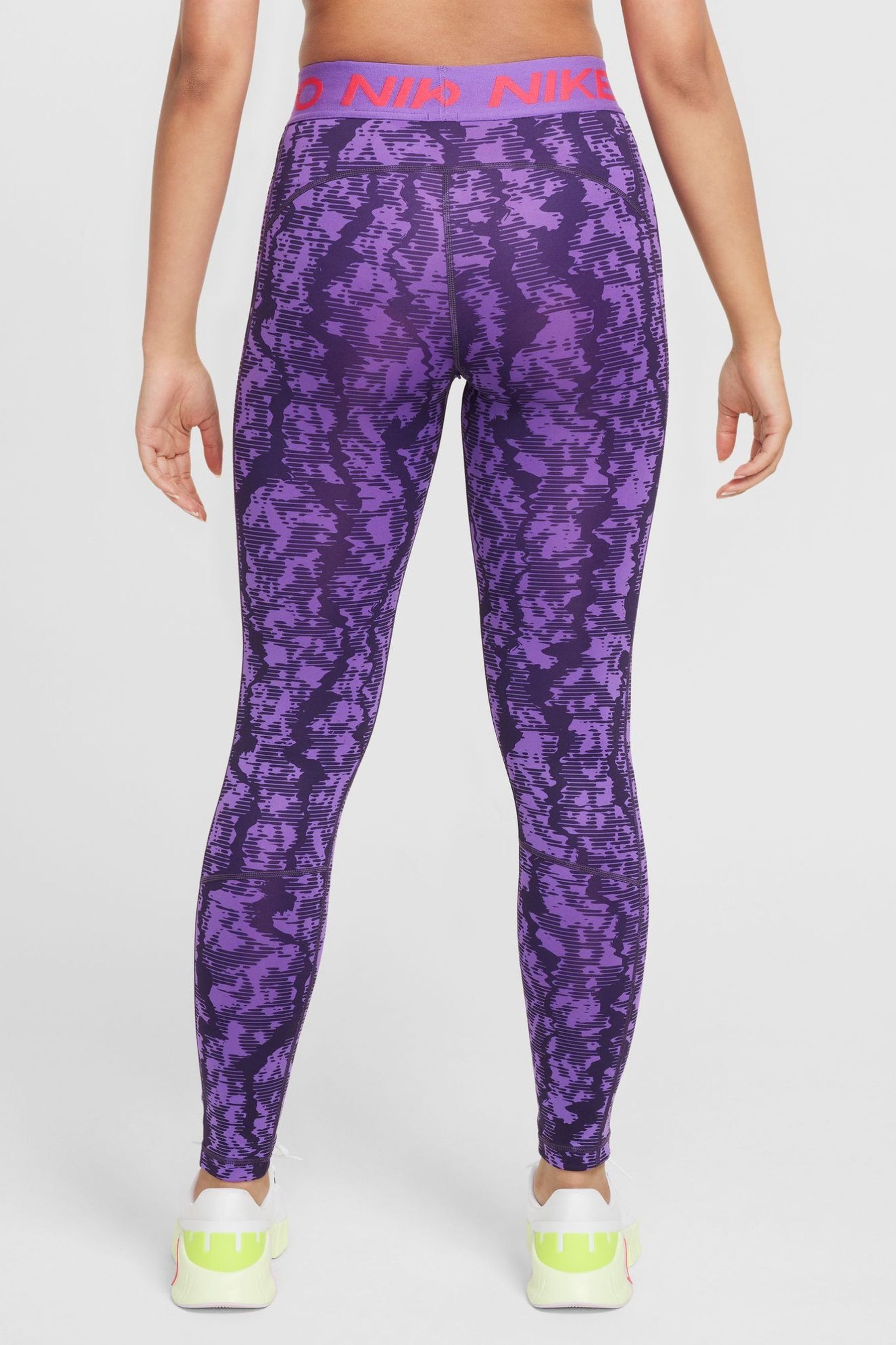 Purple nike leggings top