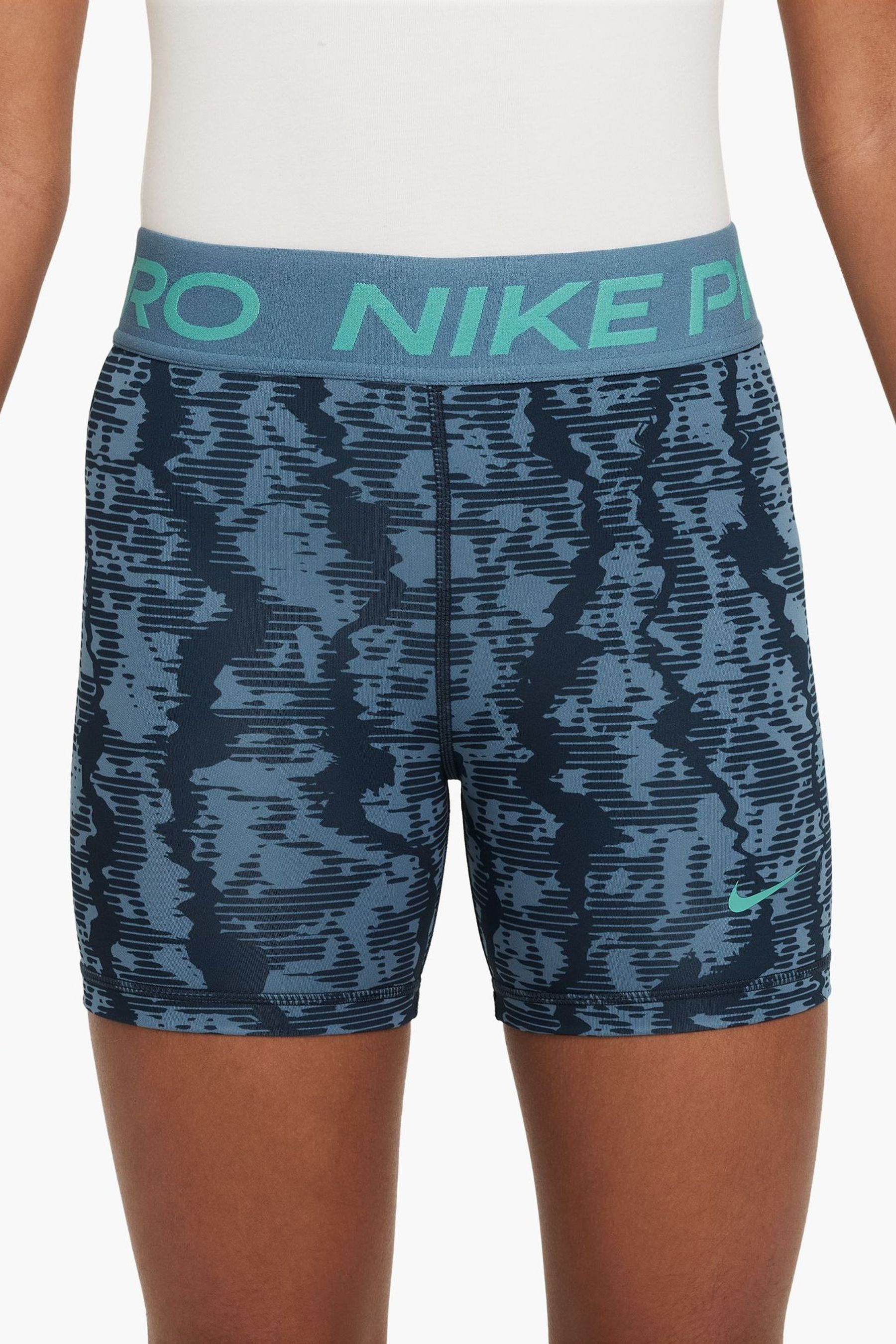Nike pro 4 inch shorts deals