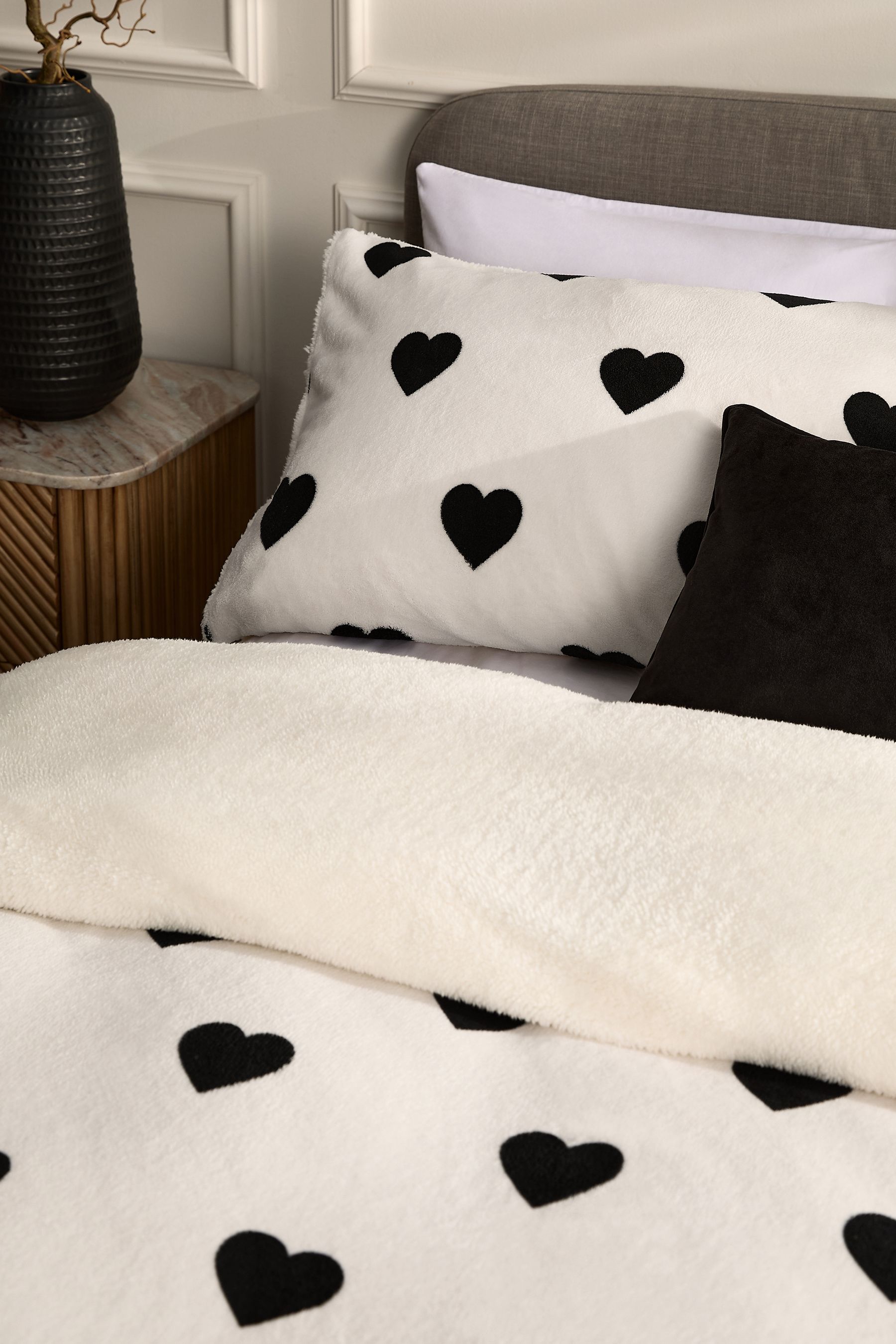 Black White Heart Printed Fleece Duvet Cover and Pillowcase Set