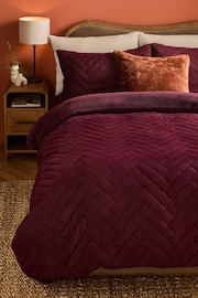 Purple Mulberry Cord Quilted 4.0 Tog Duvet Cover and Pillowcase Set with Fleece Reverse - Image 2 of 6