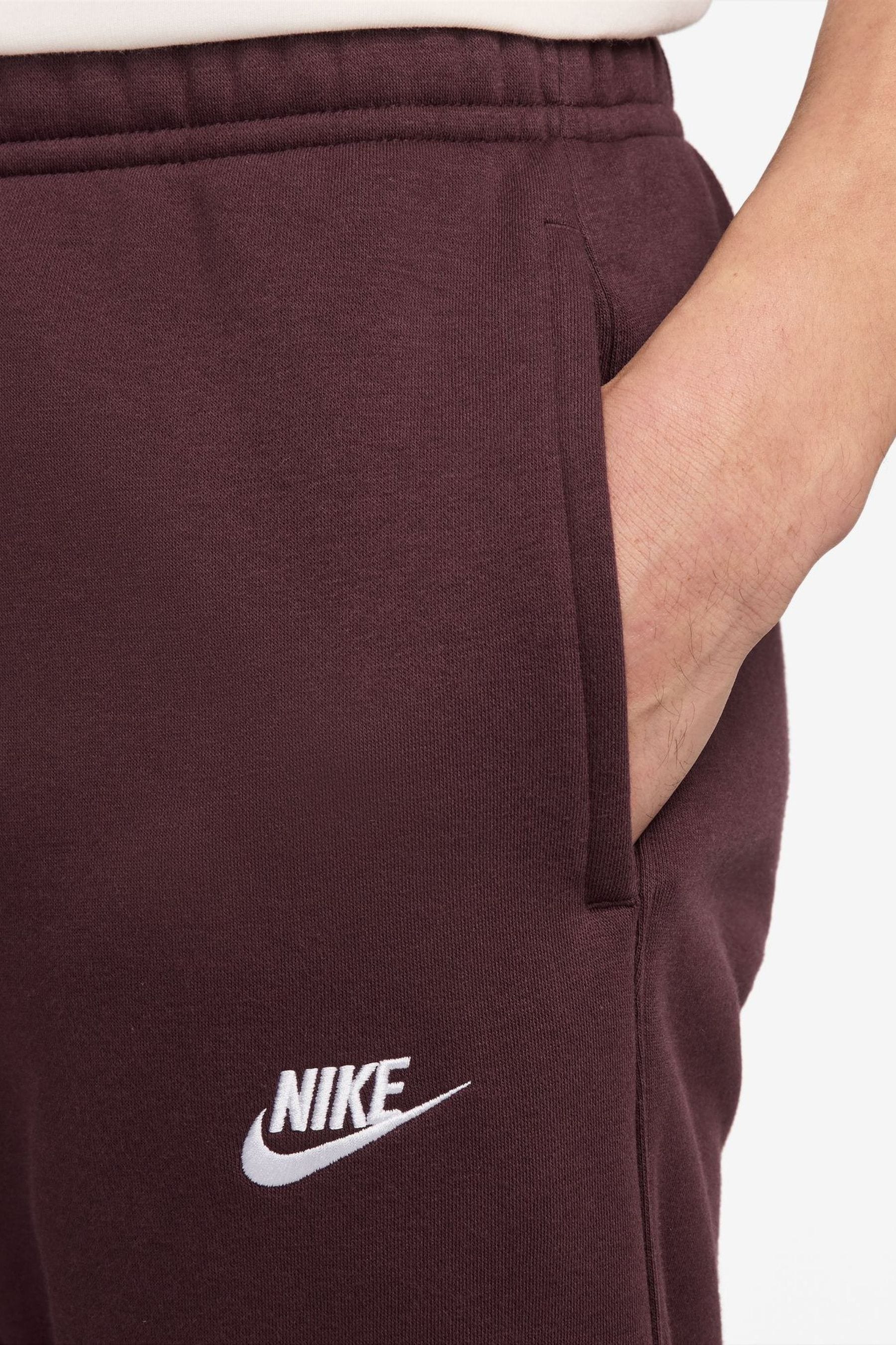 Nike joggers maroon new arrivals