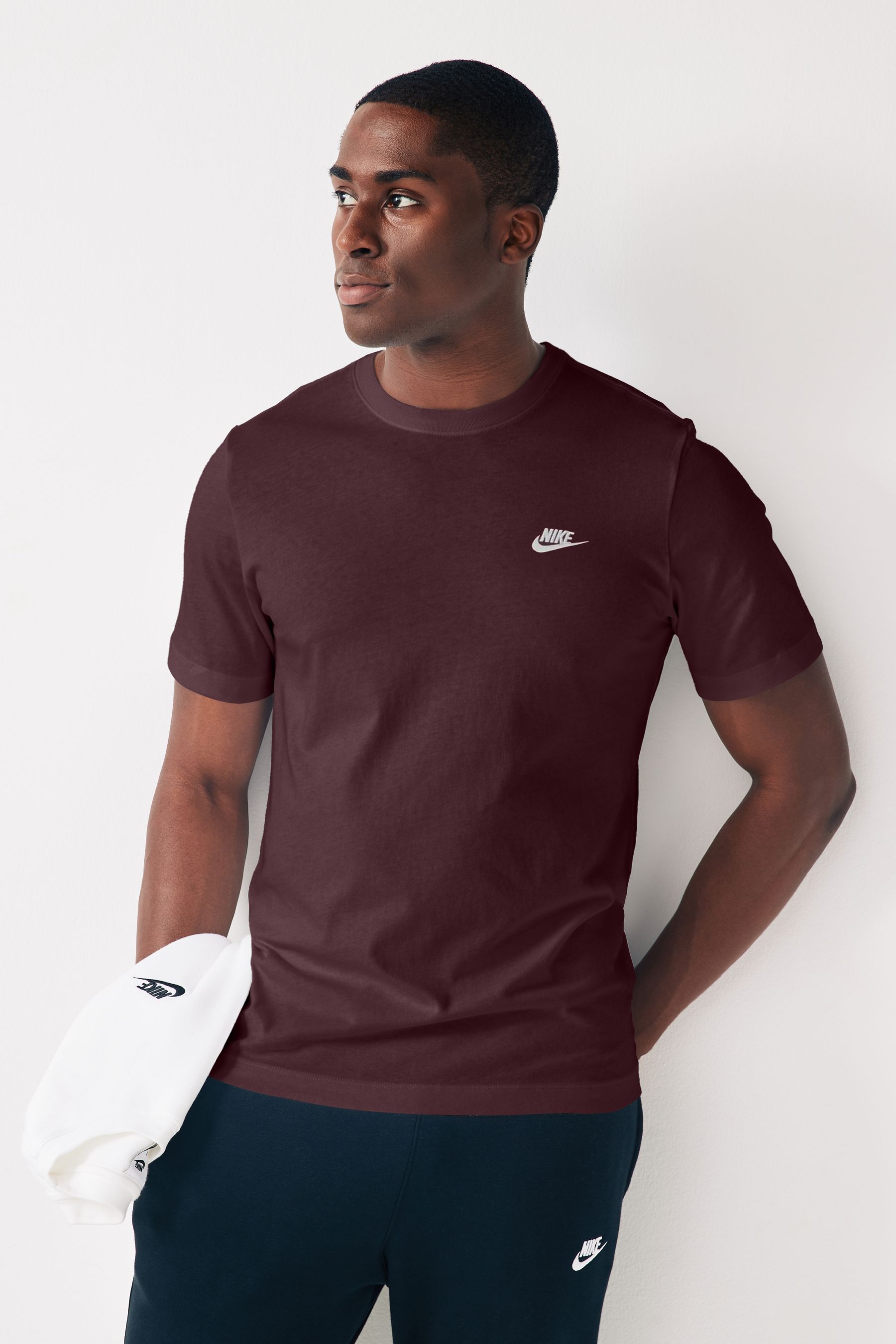 Burgundy nike top new arrivals