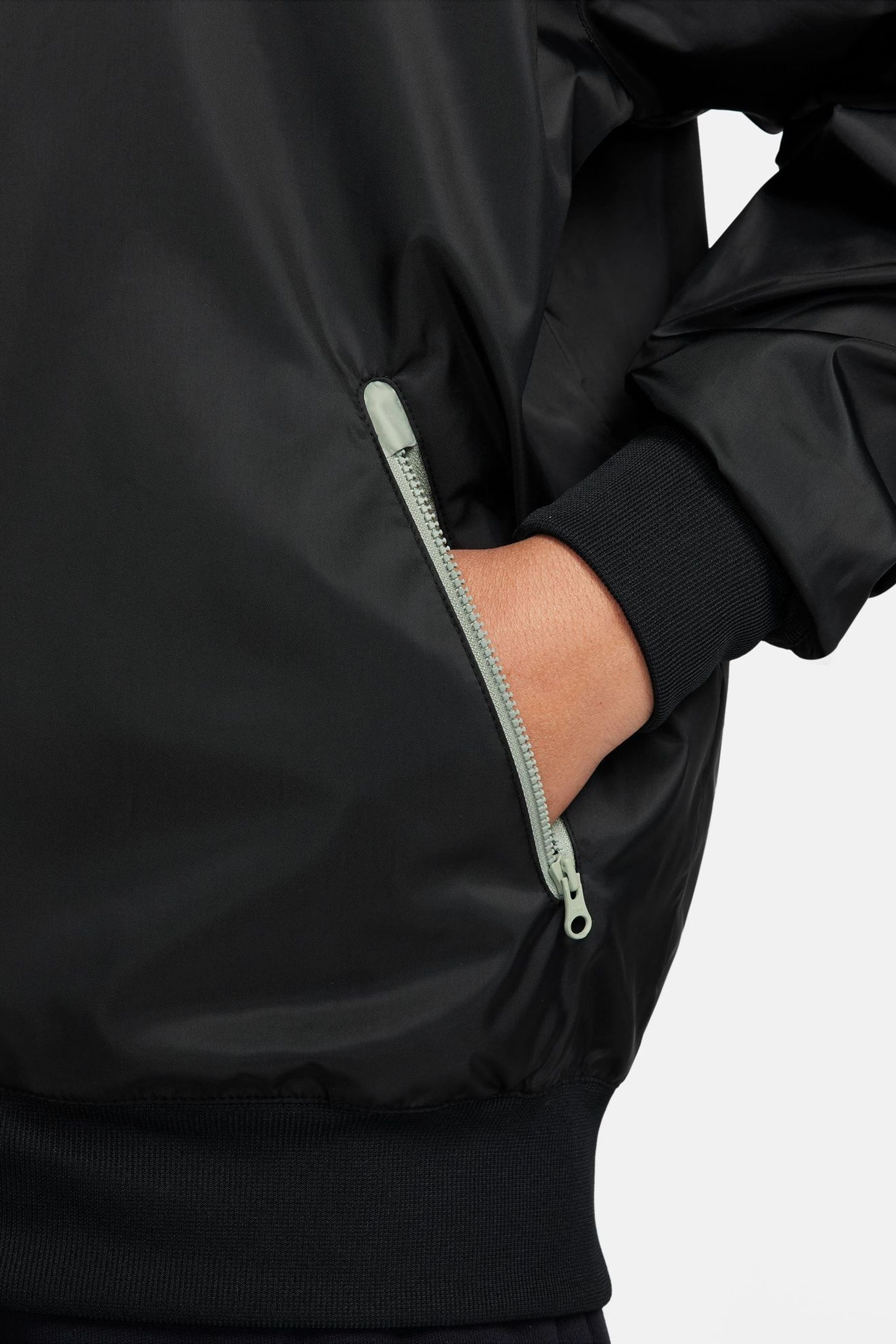 Nike windrunner 218 sale