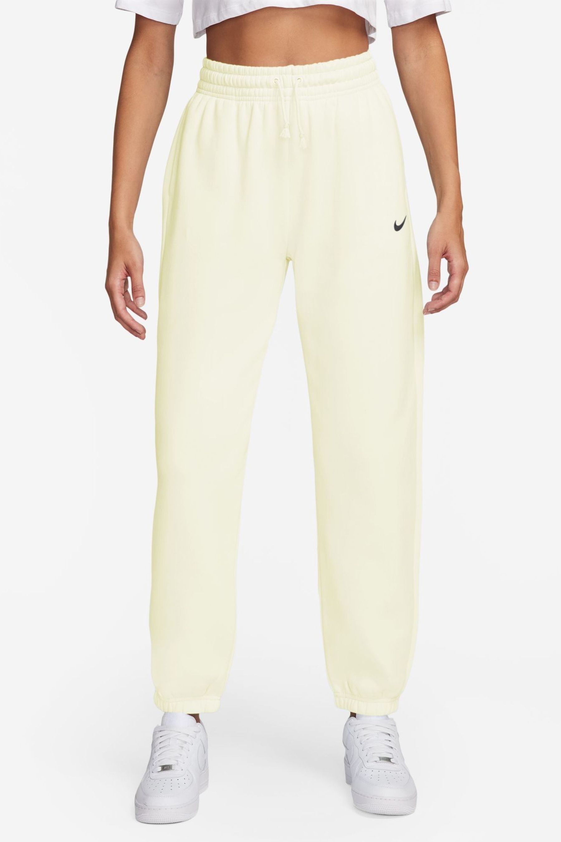 Nike sail joggers new arrivals
