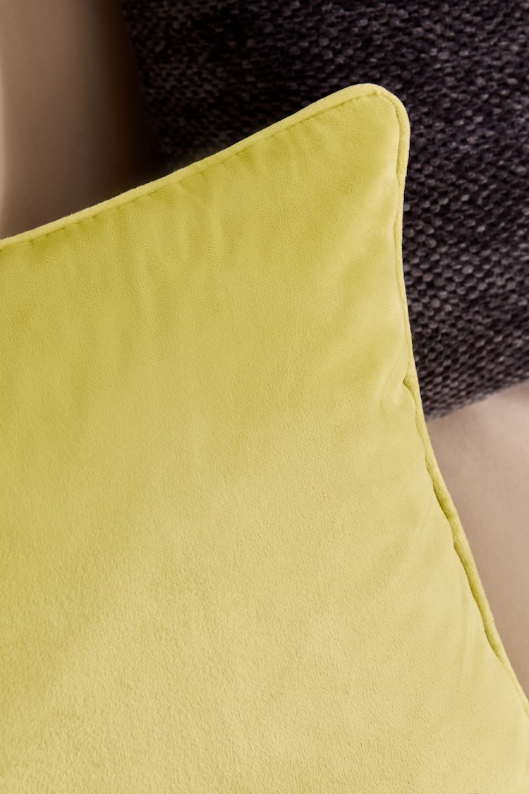 Green 40 x 59cm Matte Velvet Cushion - Image 2 of 5