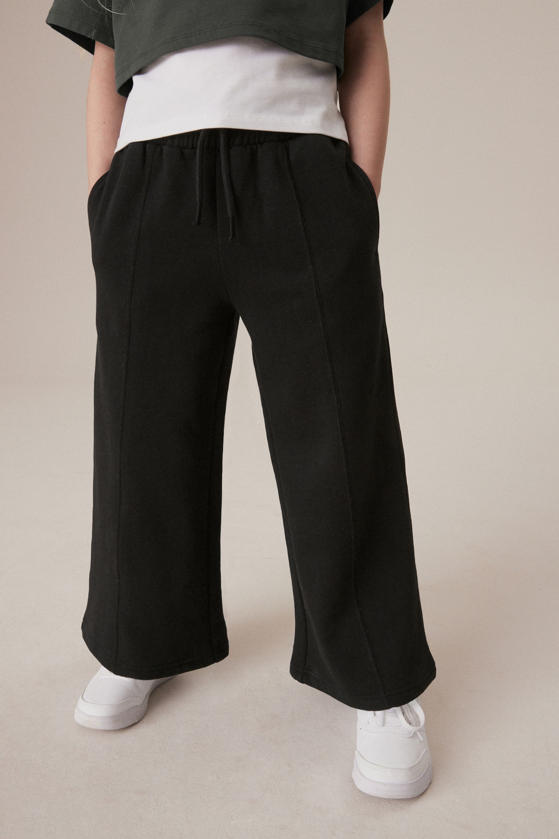 Black wide leg jogging bottoms best sale