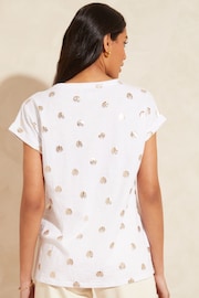 Love & Roses White Foil Shell Print Crew Neck Jersey T-Shirt - Image 3 of 4