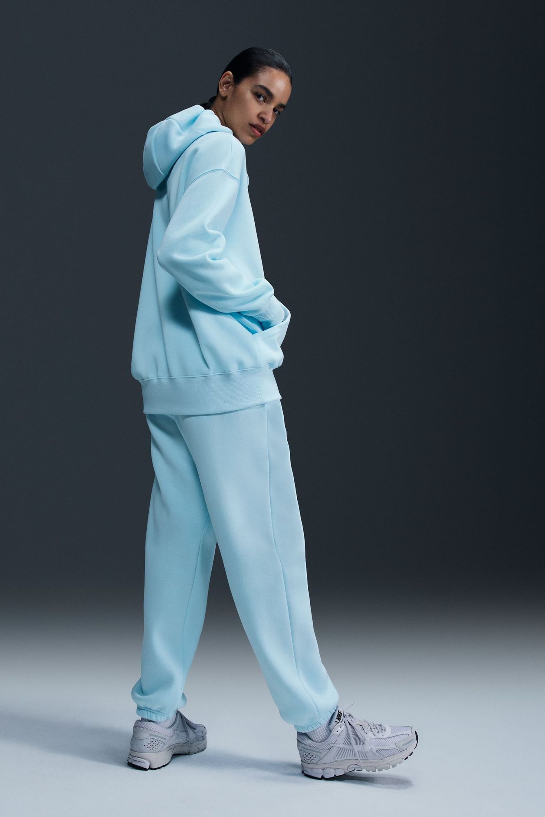 Nike dark blue mini swoosh oversized hoodi deals