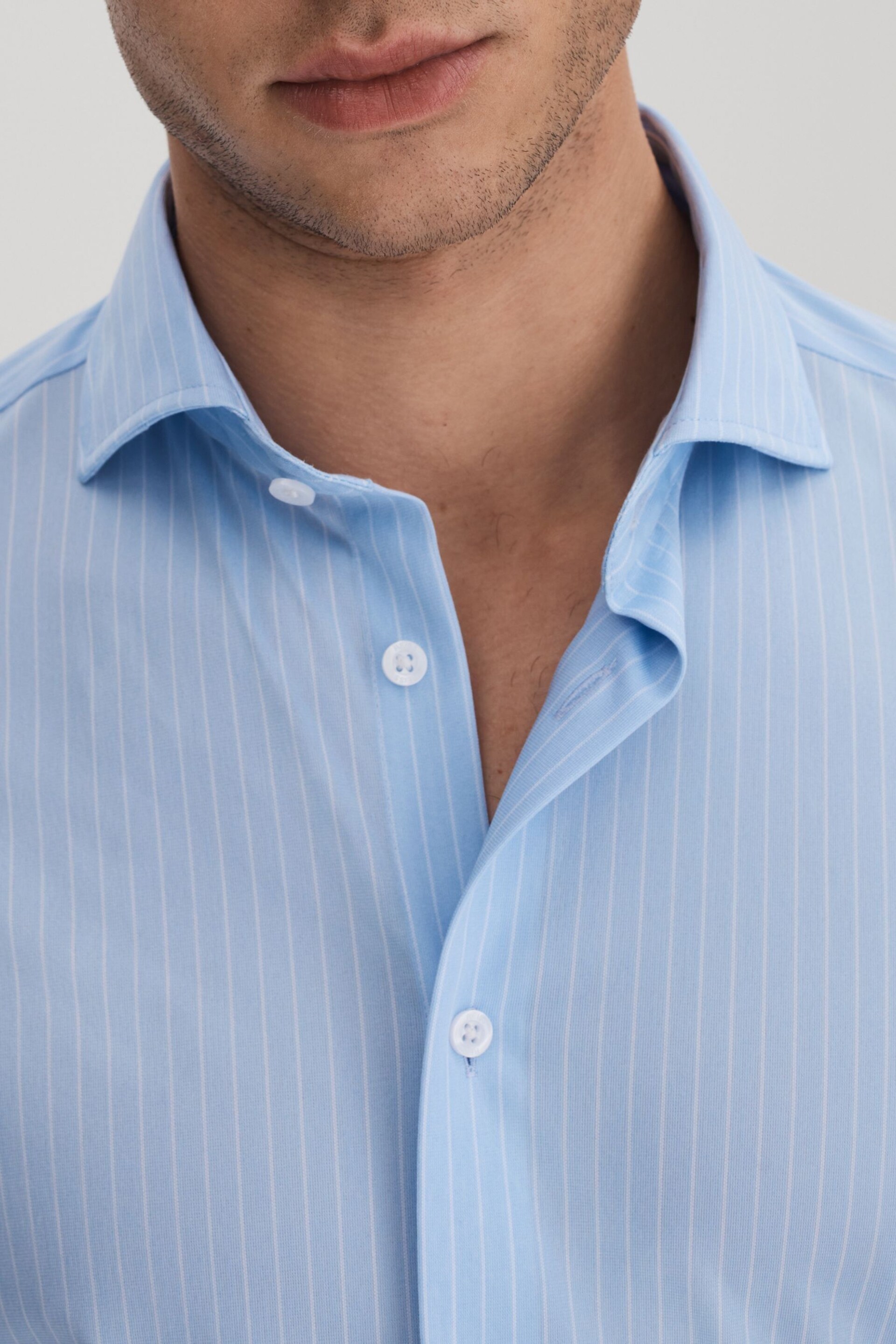 Reiss Soft Blue/White Fletcher Striped Cotton Blend Shirt - Image 4 of 6