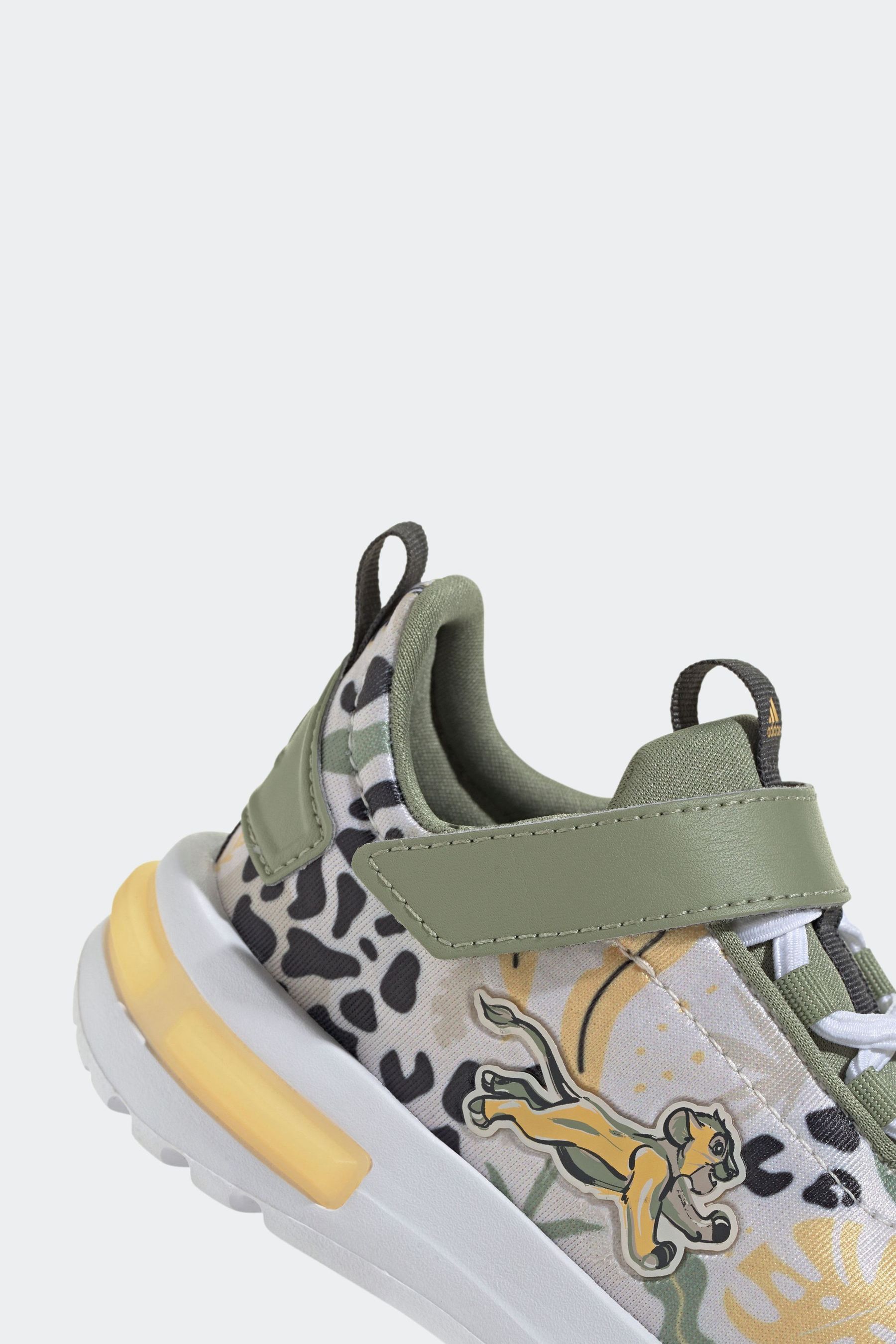 Kids camo trainers top