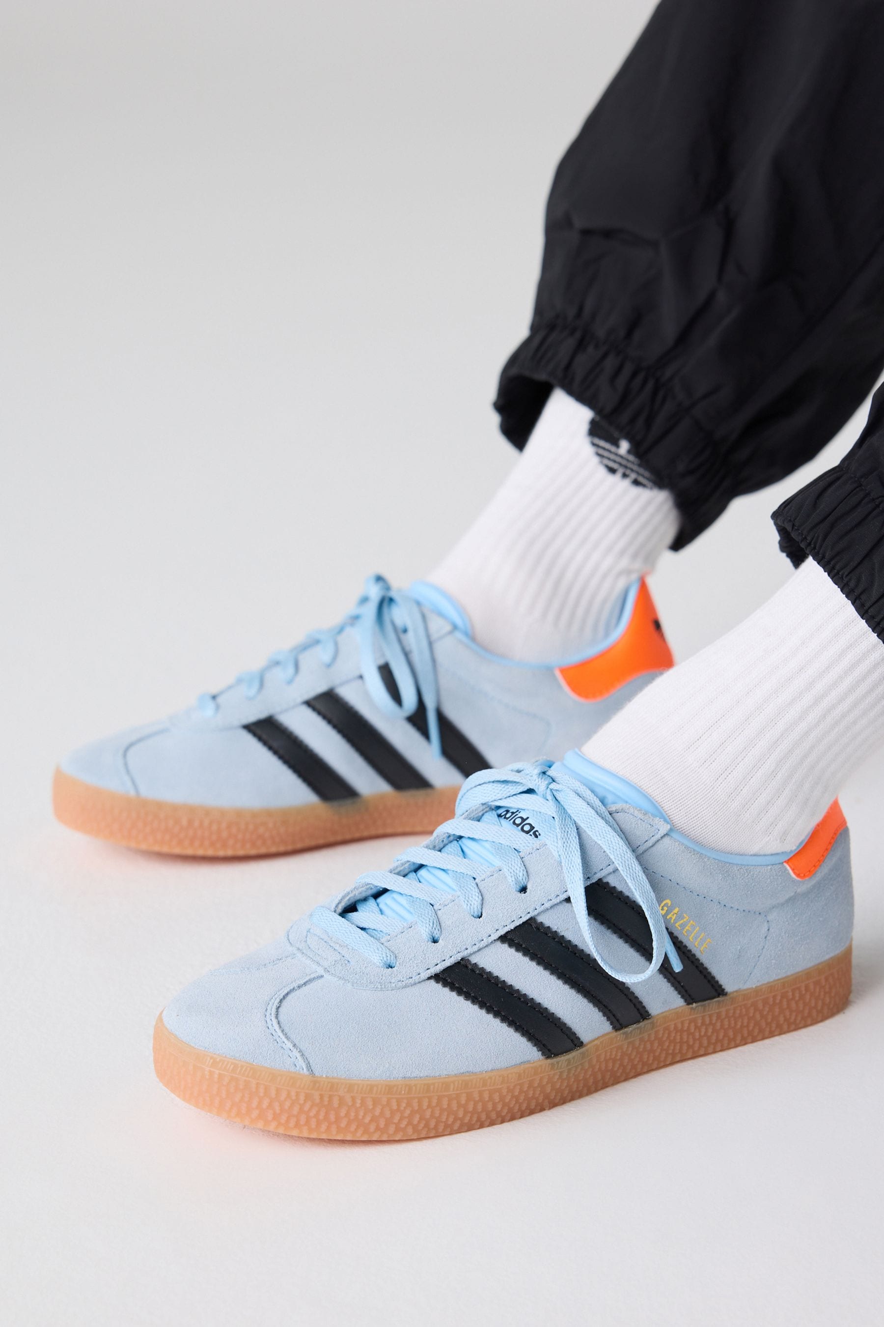 Retro adidas gazelle top