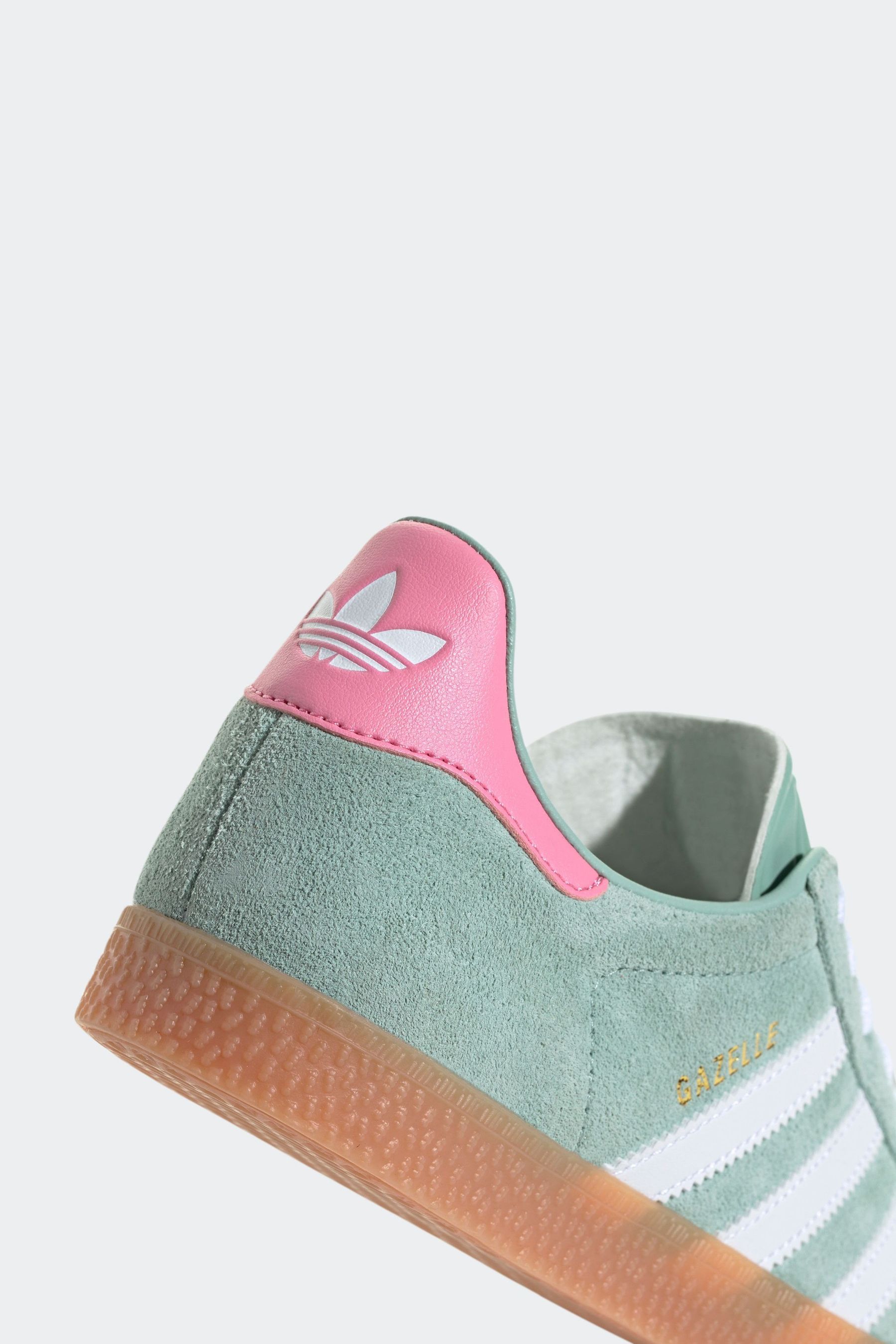 Grey and green trainers discount