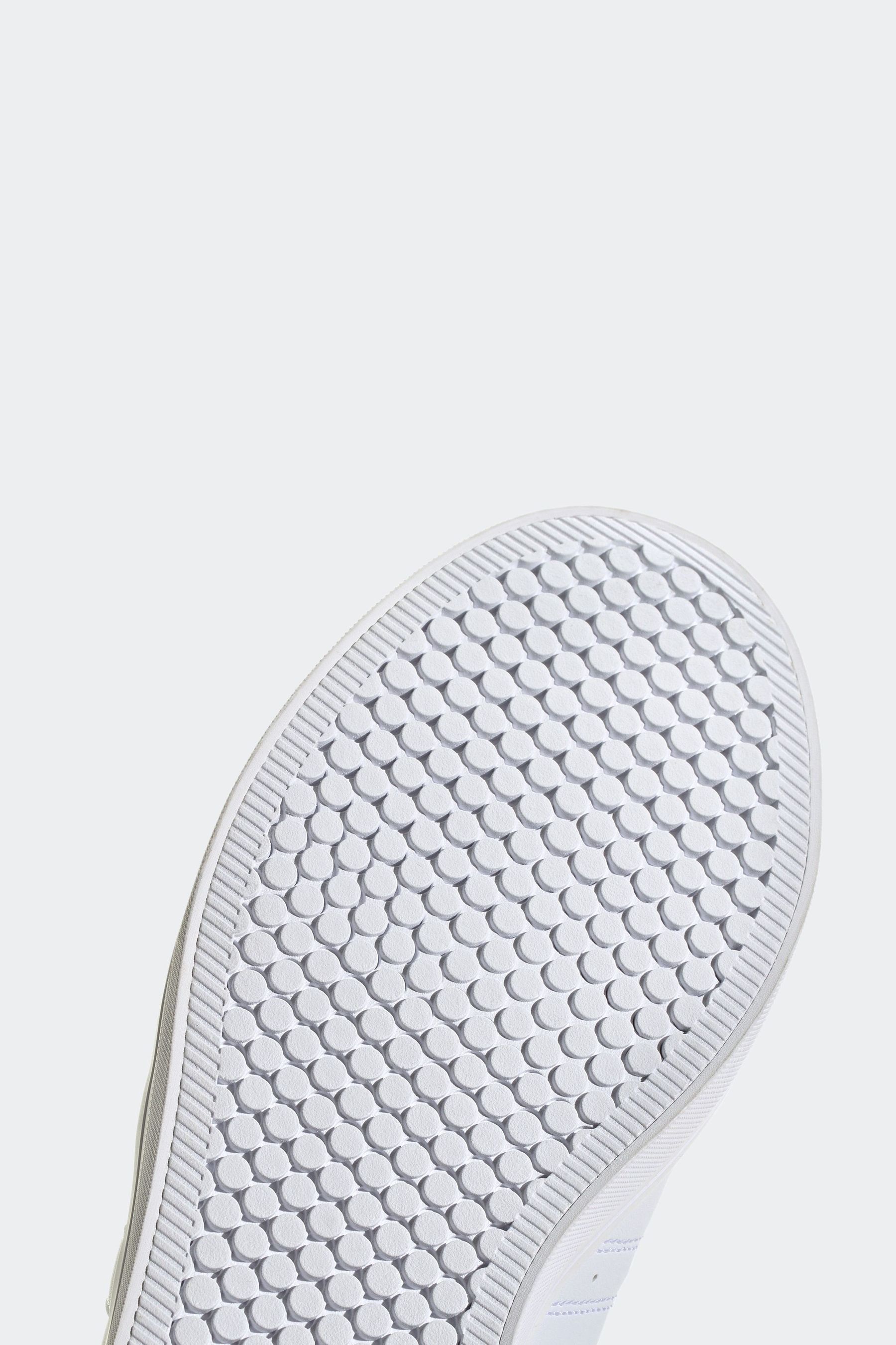 Sneakers with chrome bottom discount