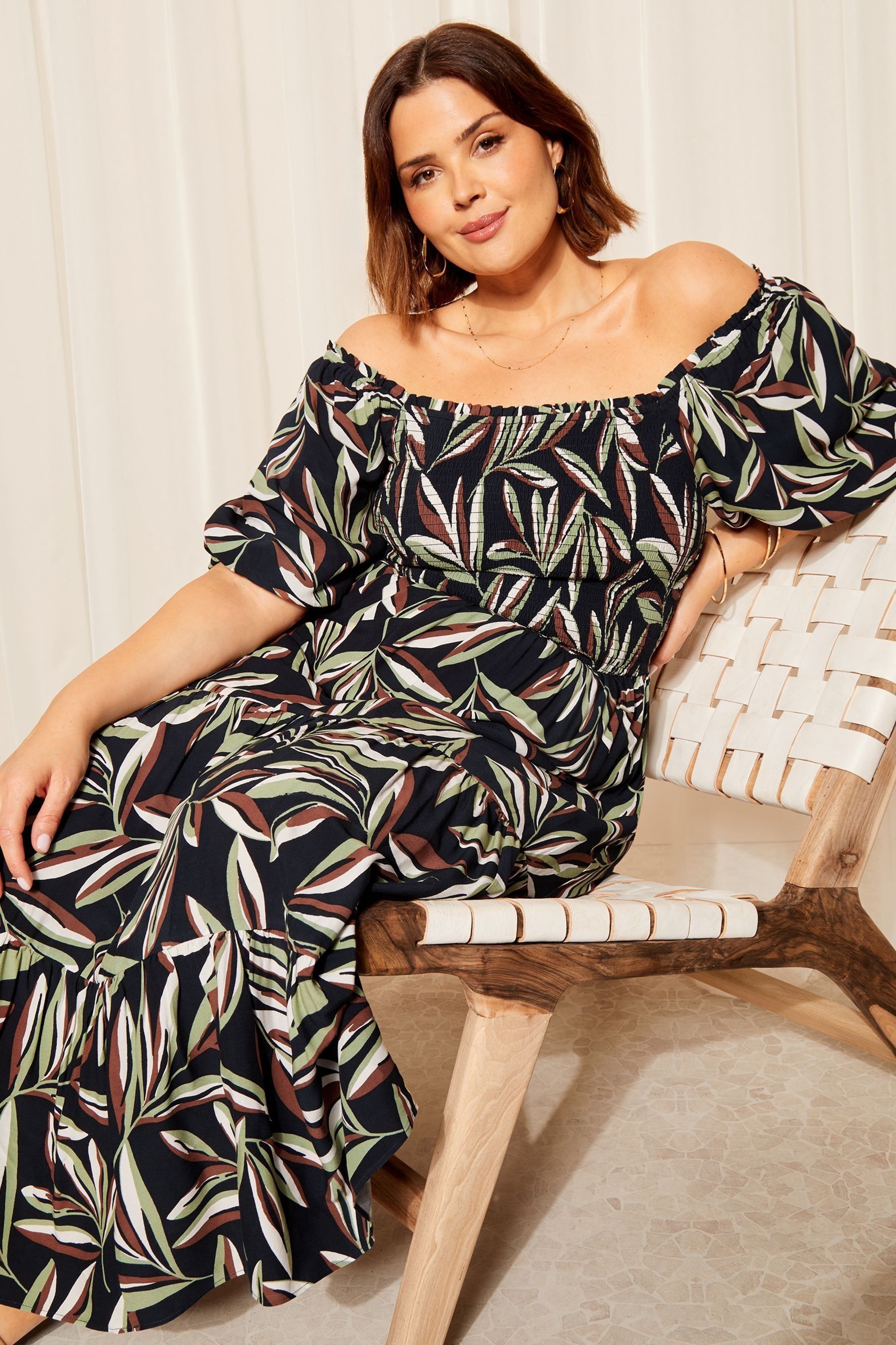 Buy Curves Like These Black Palm Printed Shirred Maxi Dress from Next Luxembourg