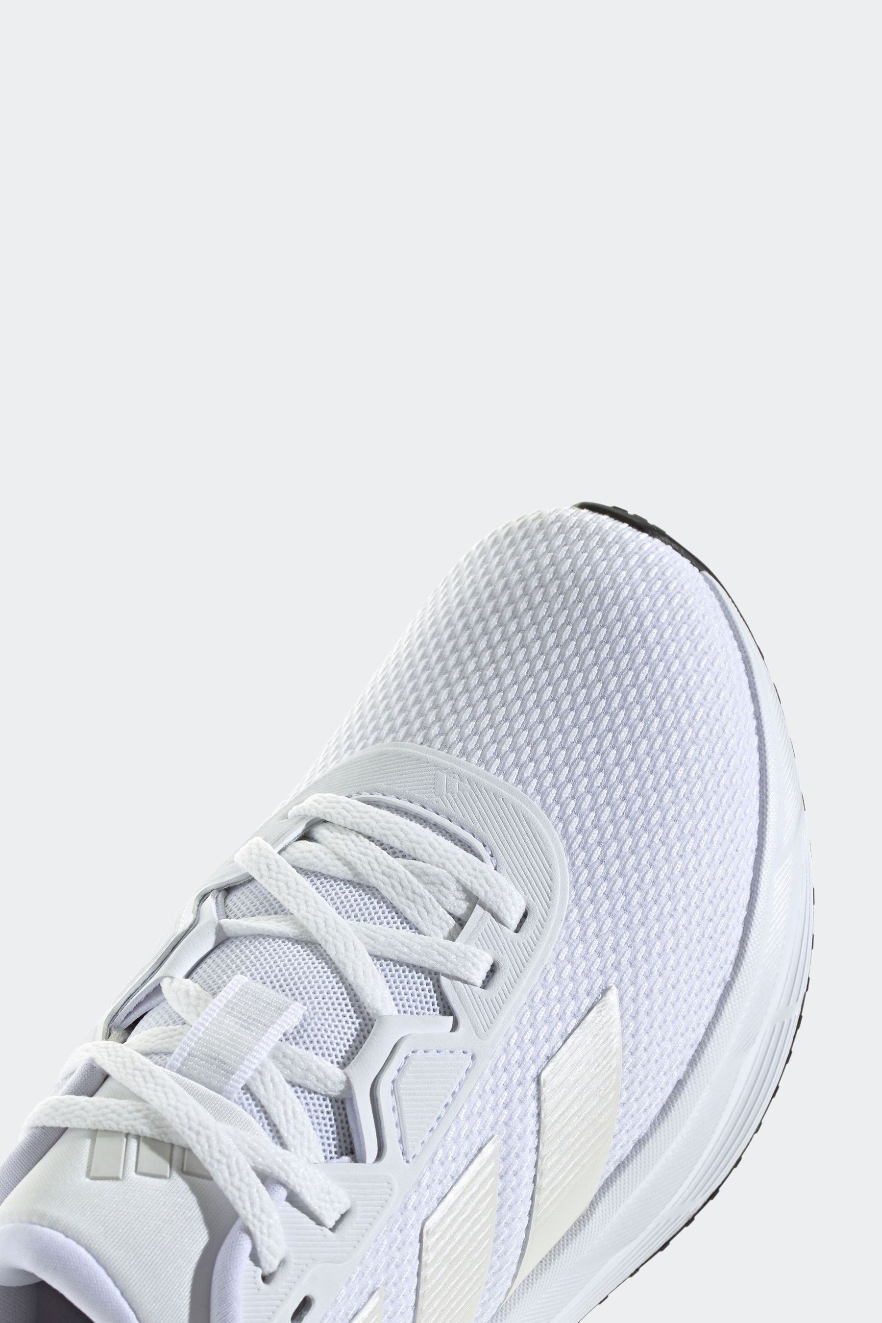 Adidas all white cloudfoam 2025