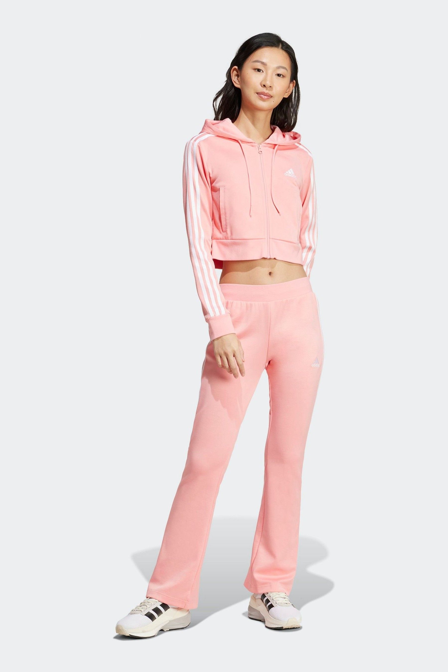 Glam sportswear deals