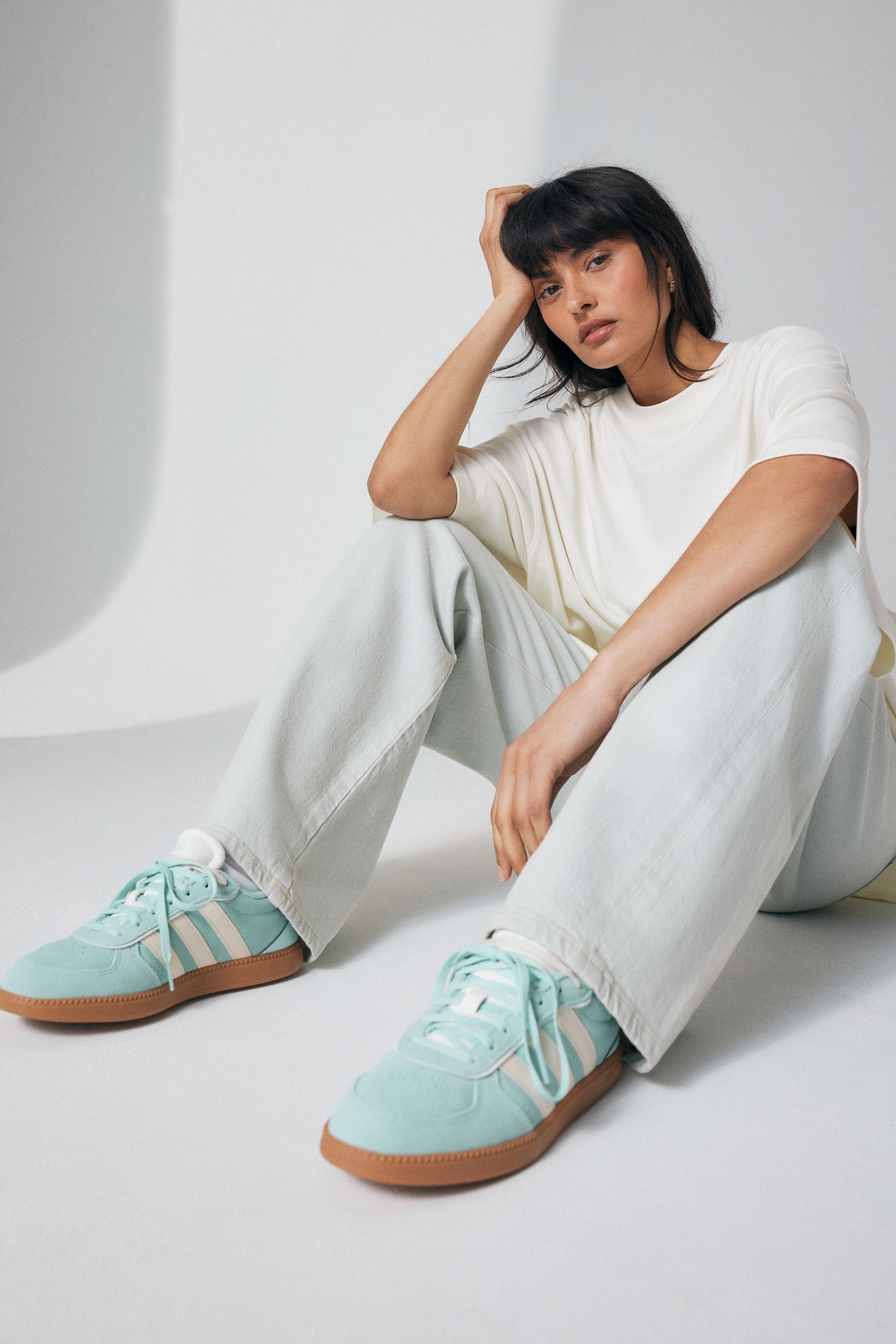 Sleek trainers online