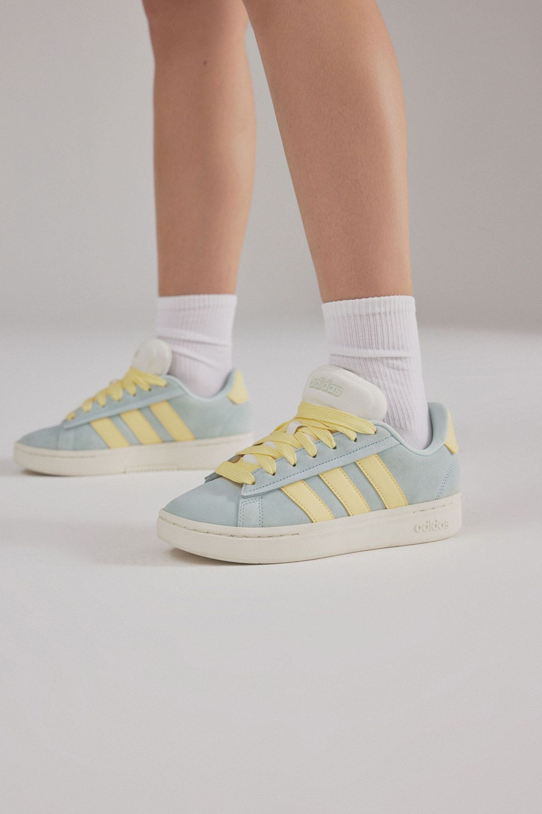 Adidas grand court yellow shop