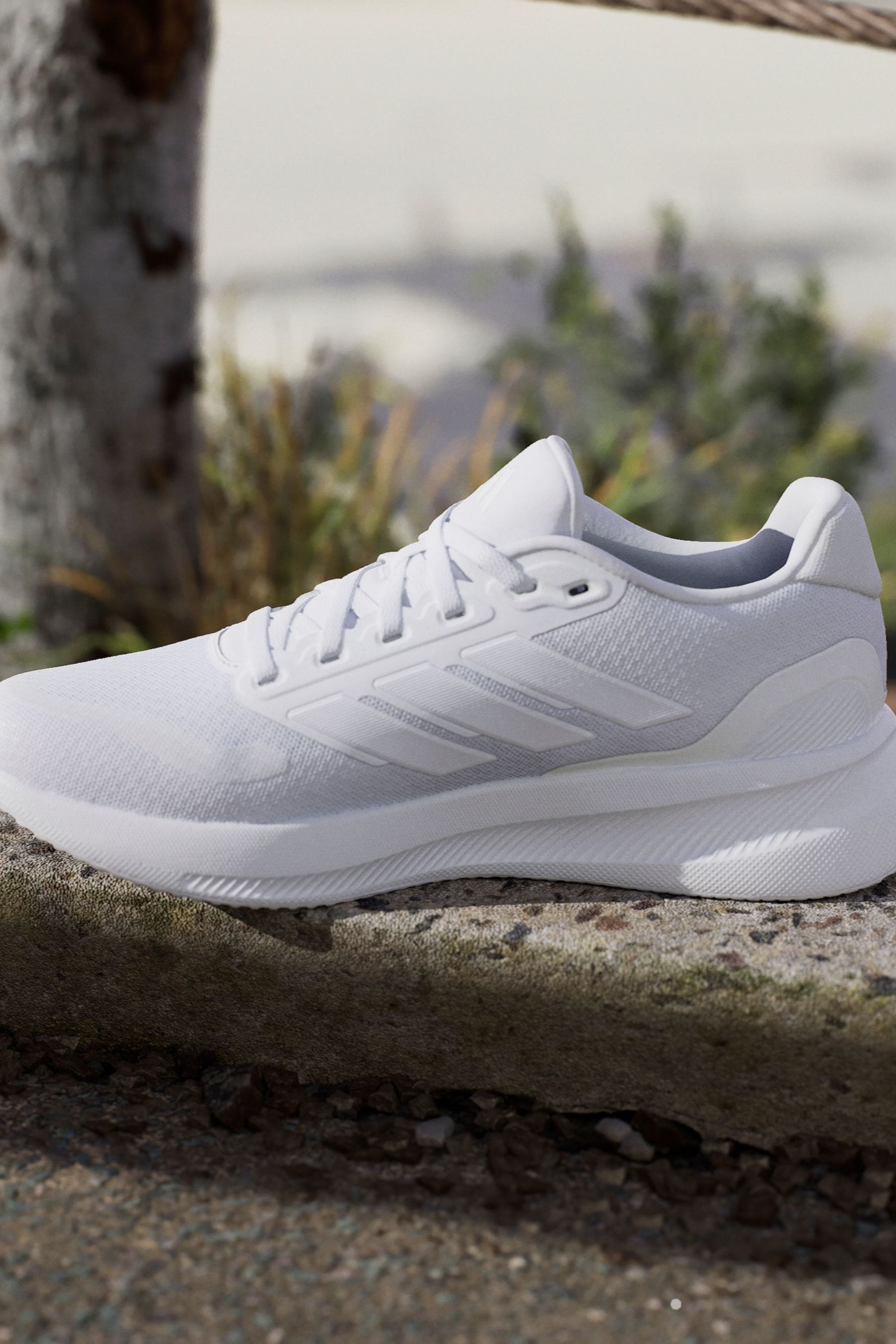 White runfalcon shoes new arrivals
