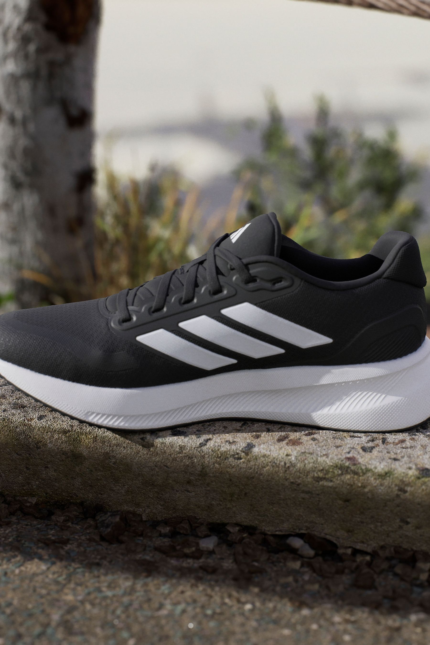 Men's runfalcon shoe  core black/white online