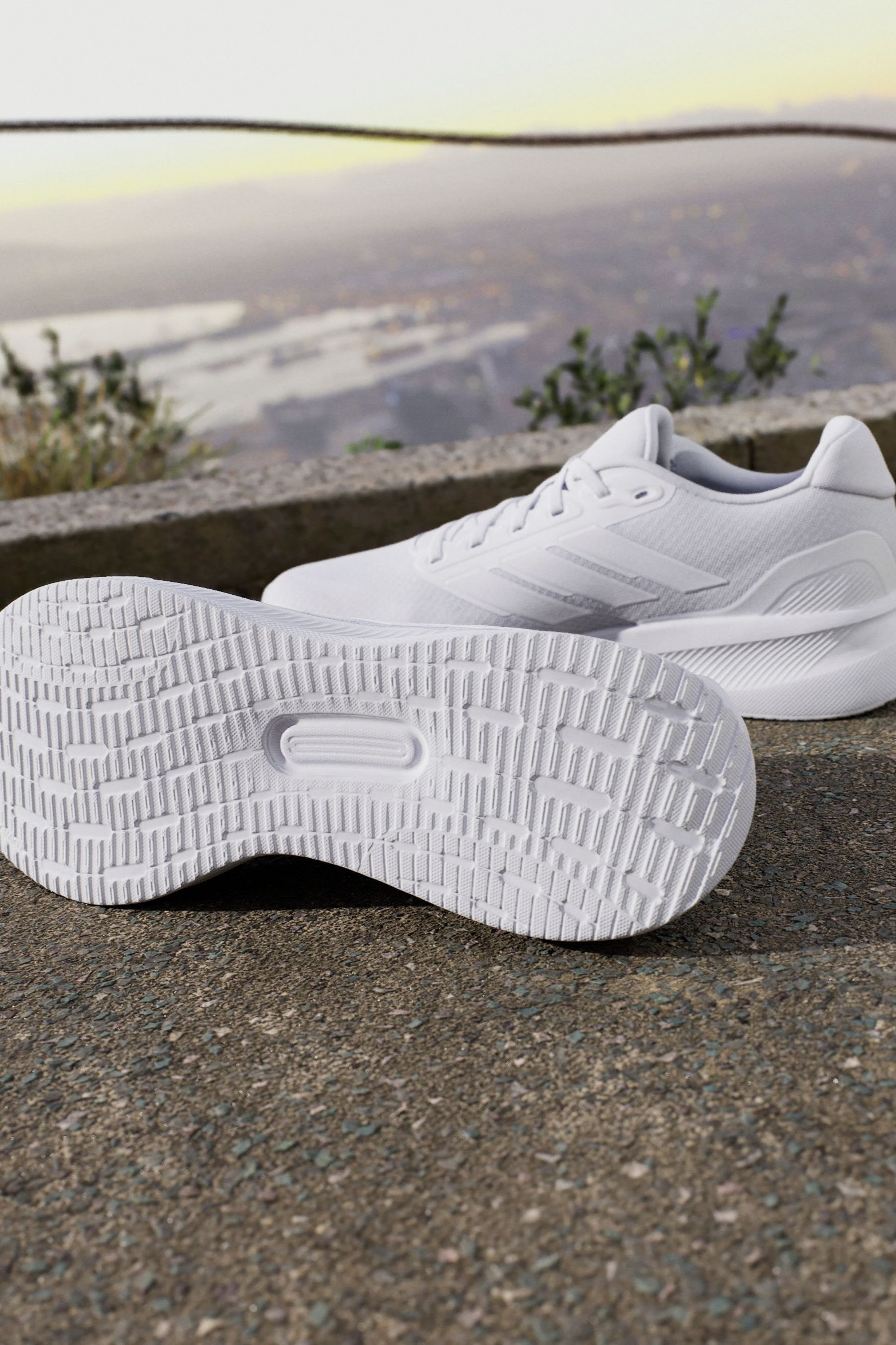 Runfalcon shoes white deals