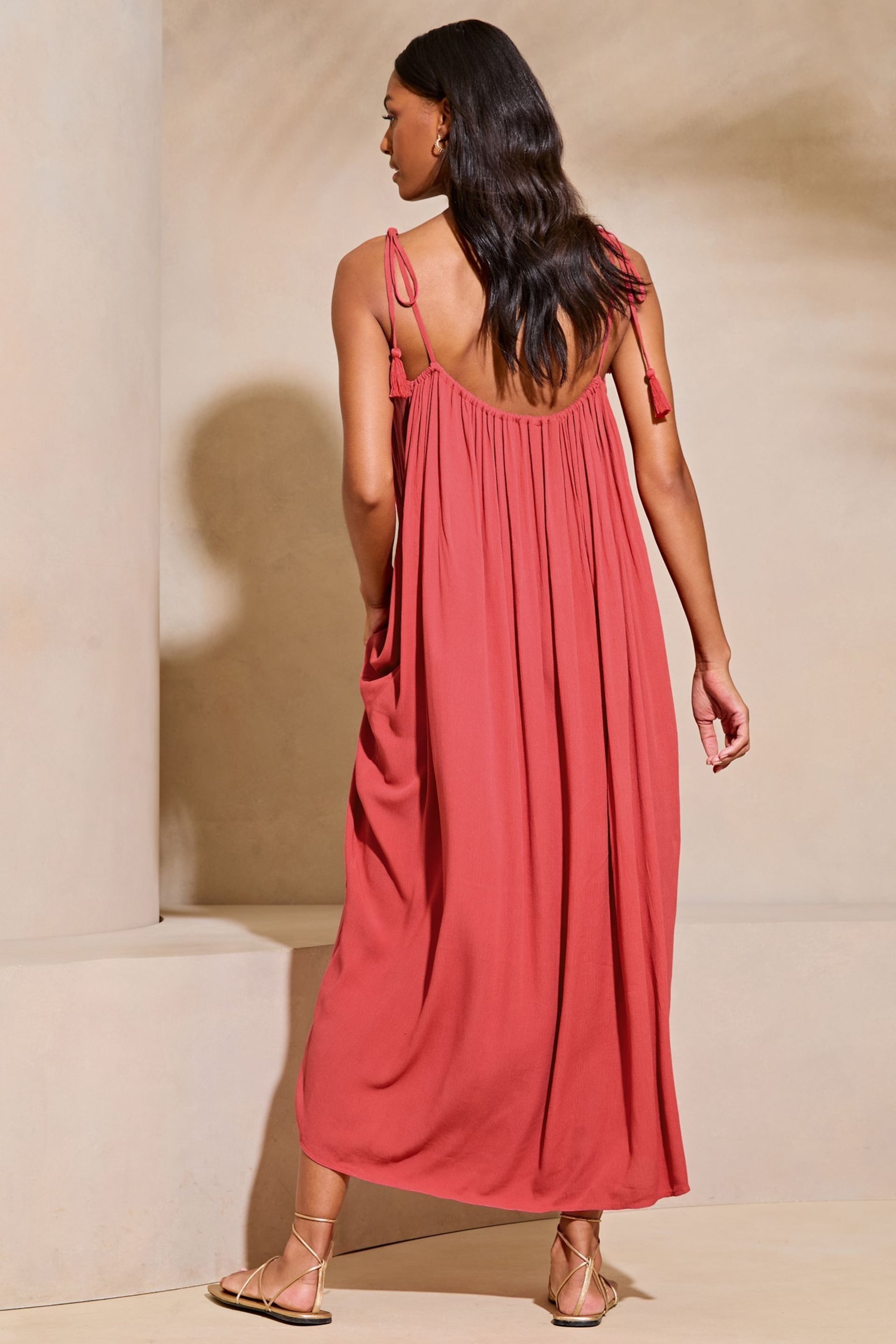 Lipsy Pink Palm Crinkle Holiday Maxi Dress - Image 2 of 4