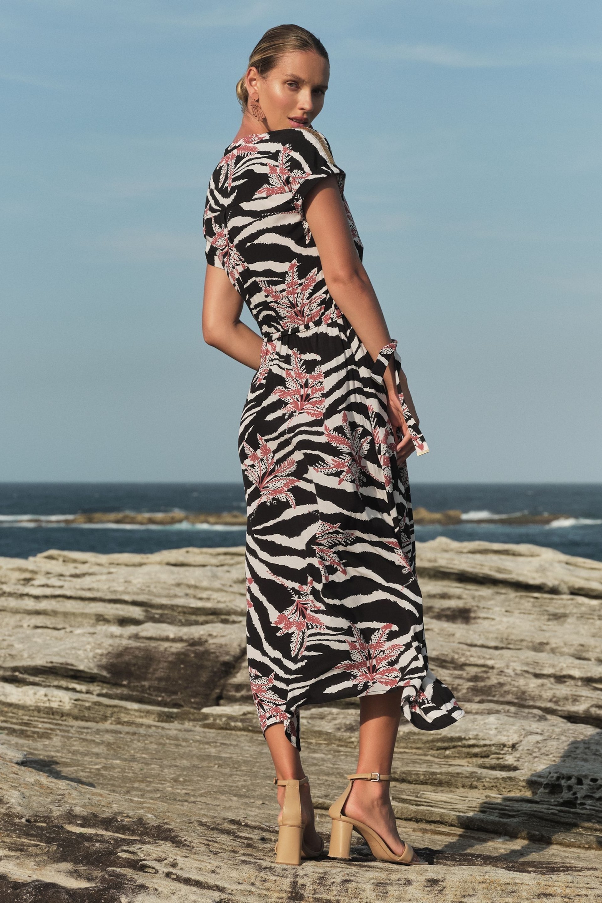 Love & Roses Black Zebra Sequin Trim Hanky Hem Shortssss Sleeve Midi Dress - Image 3 of 4