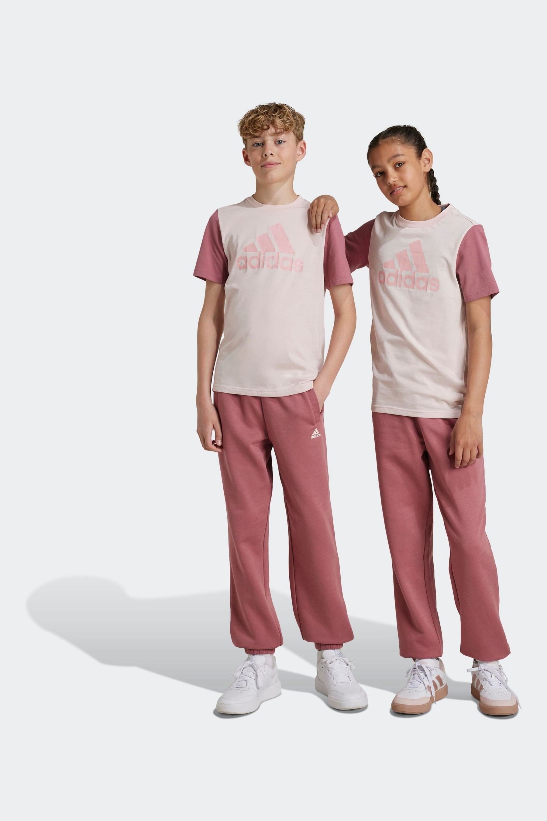 Adidas Essentials Small Logo Feel Cozy Fleece Joggers Pink 9 10 Years Boy IW0868 140