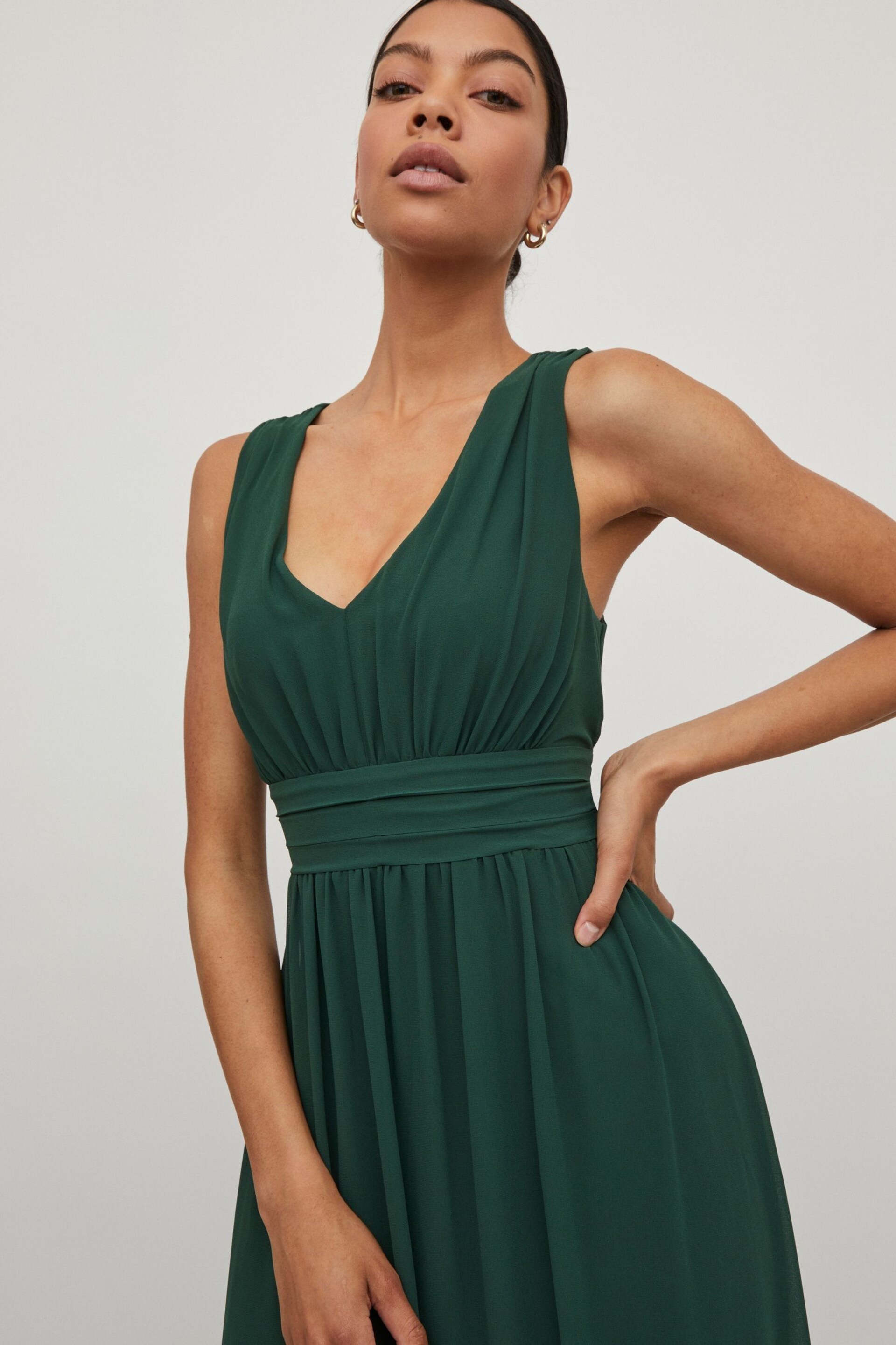 Vila Green Sleeveless V Neck Tulle Maxi Dress - Image 2 of 5