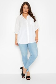 Yours Curve White Short Sleeve Crinkle Shirt - Image 2 of 4