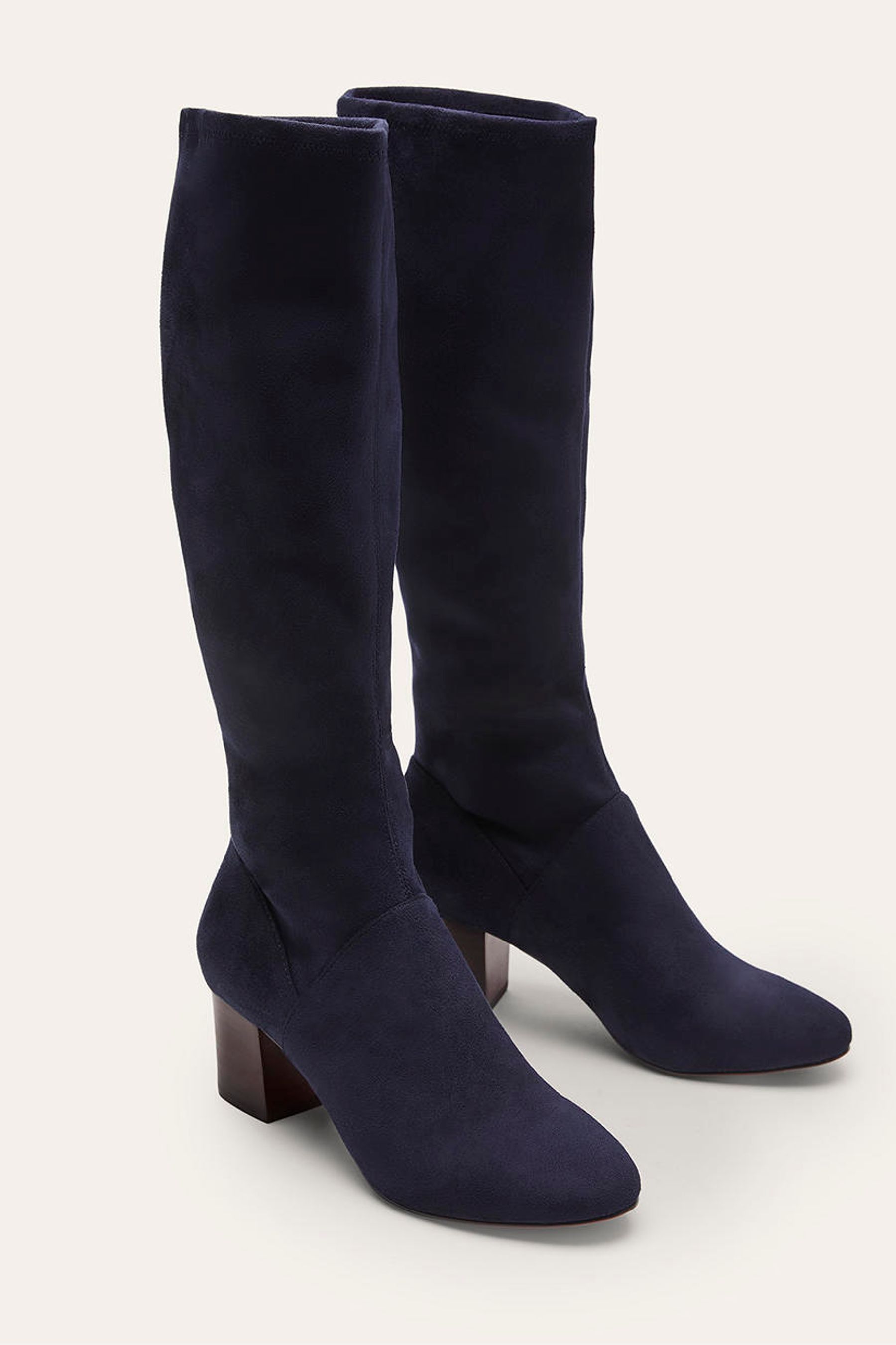 Round toe stretch boots shop