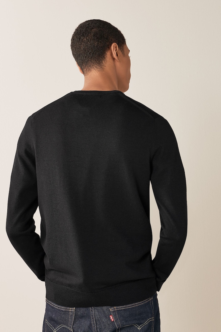 Fred Perry Classic V-Neck Jumper - Image 2 of 8